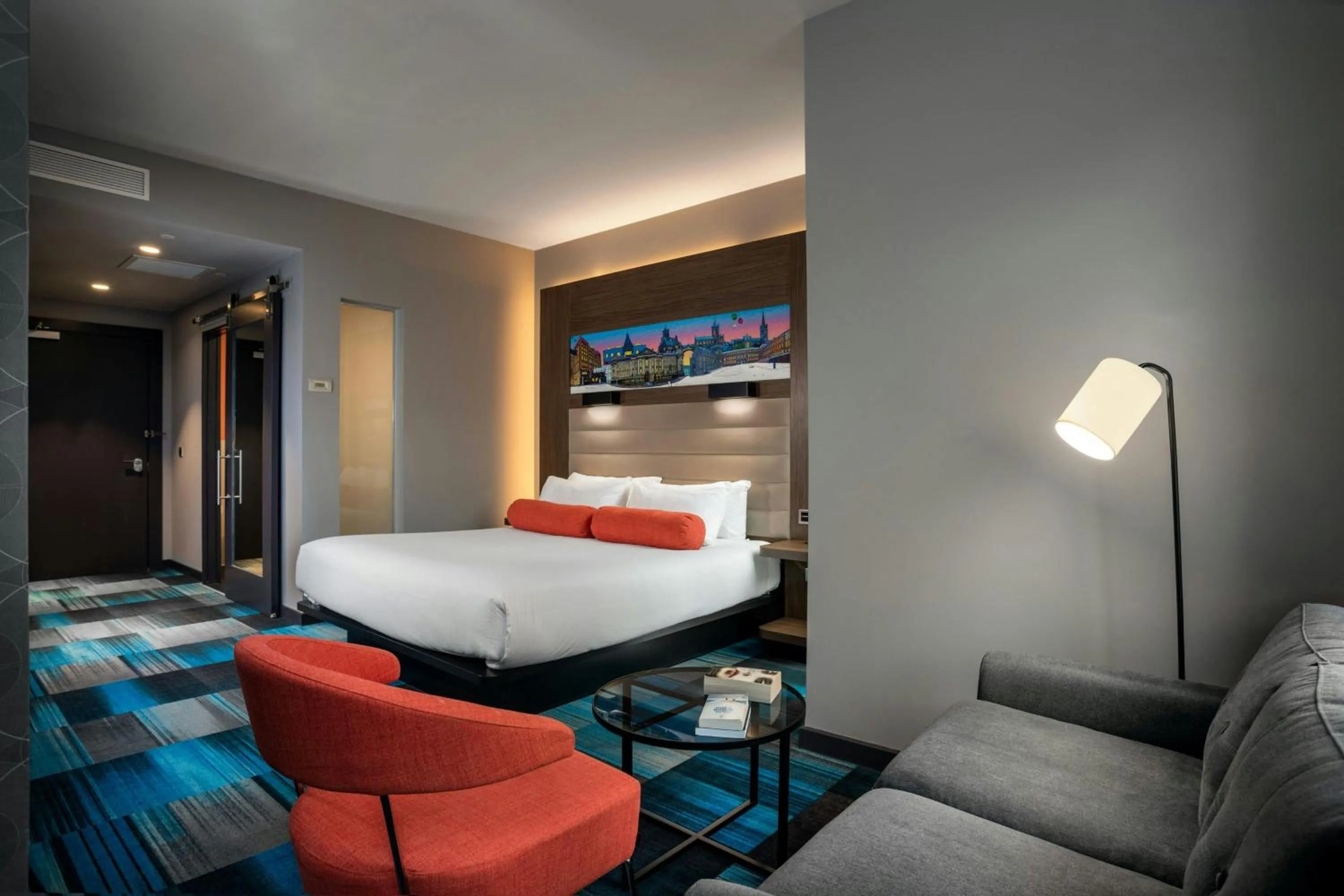 Photo of the whole room, Bed in Aloft Dublin City