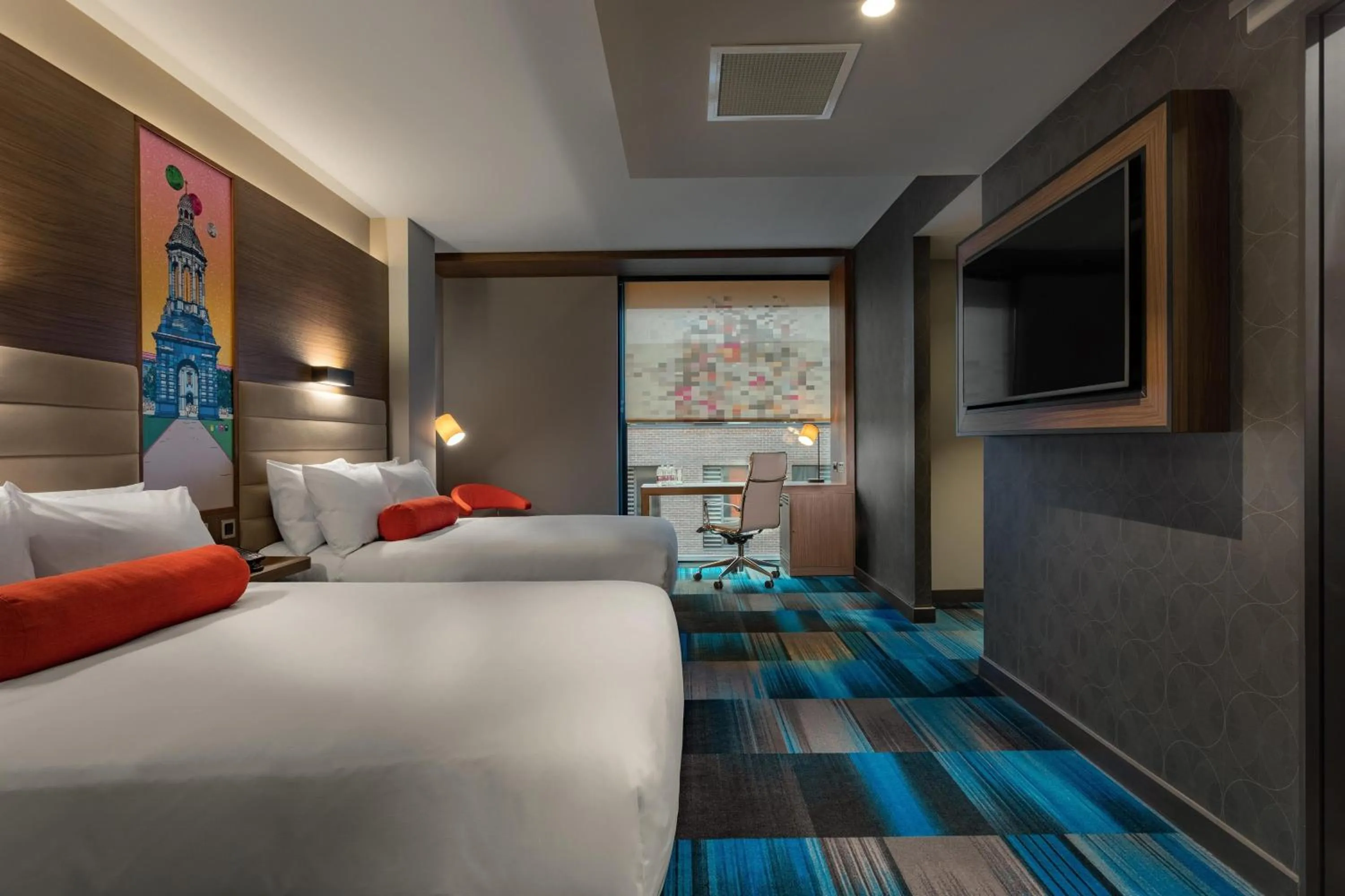 Photo of the whole room, Bed in Aloft Dublin City