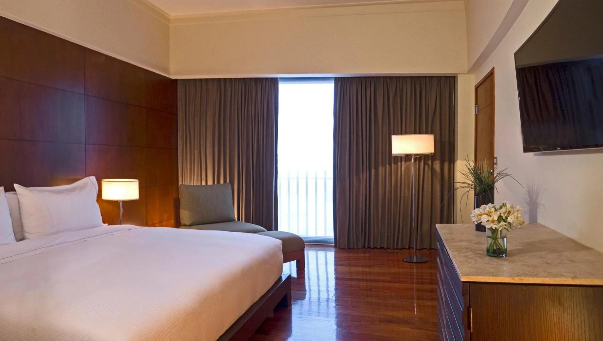 Bedroom, Bed in Grand Fiesta Americana Queretaro