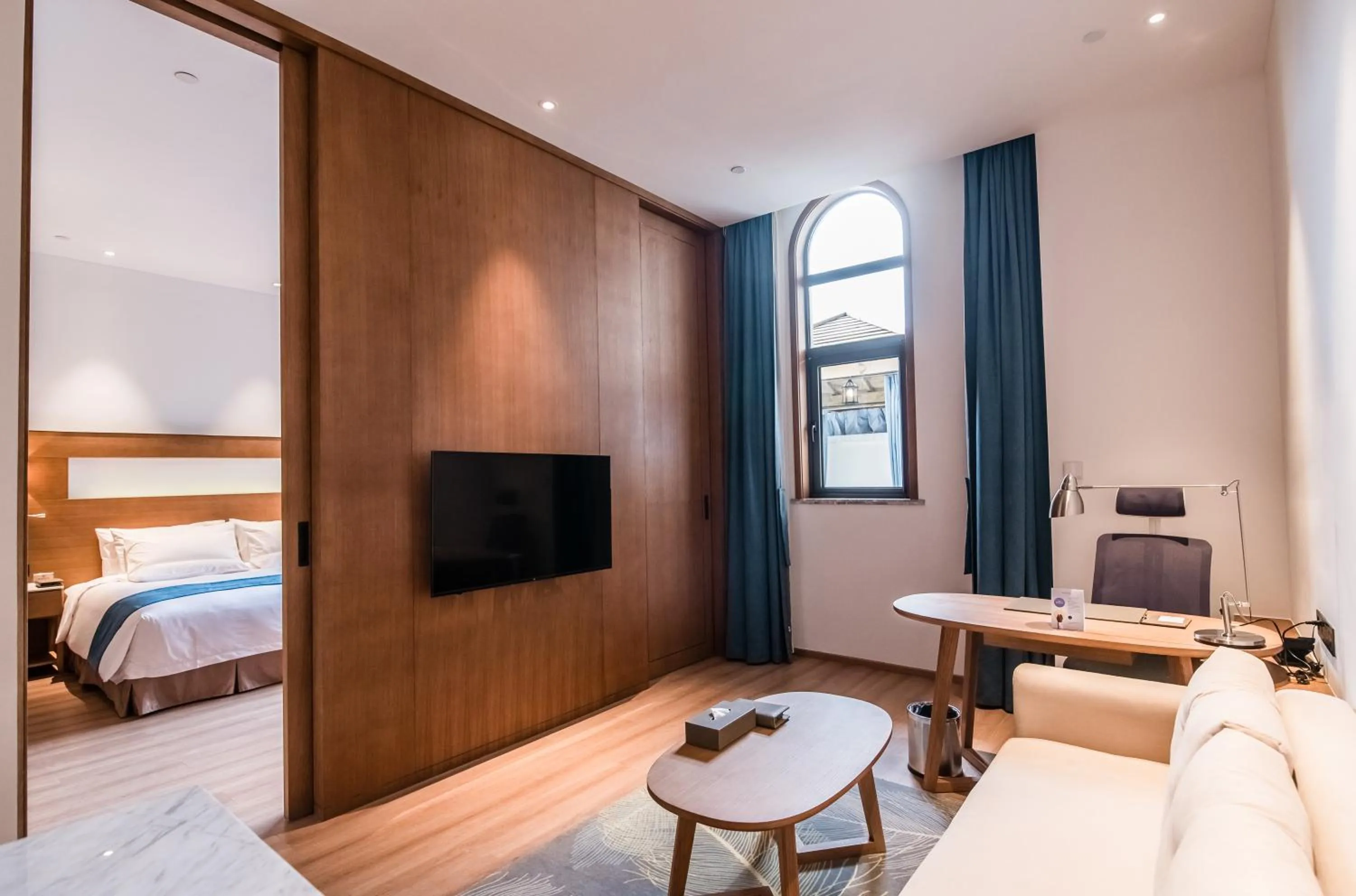 TV and multimedia in Novotel Suzhou Tai Lake Santeh