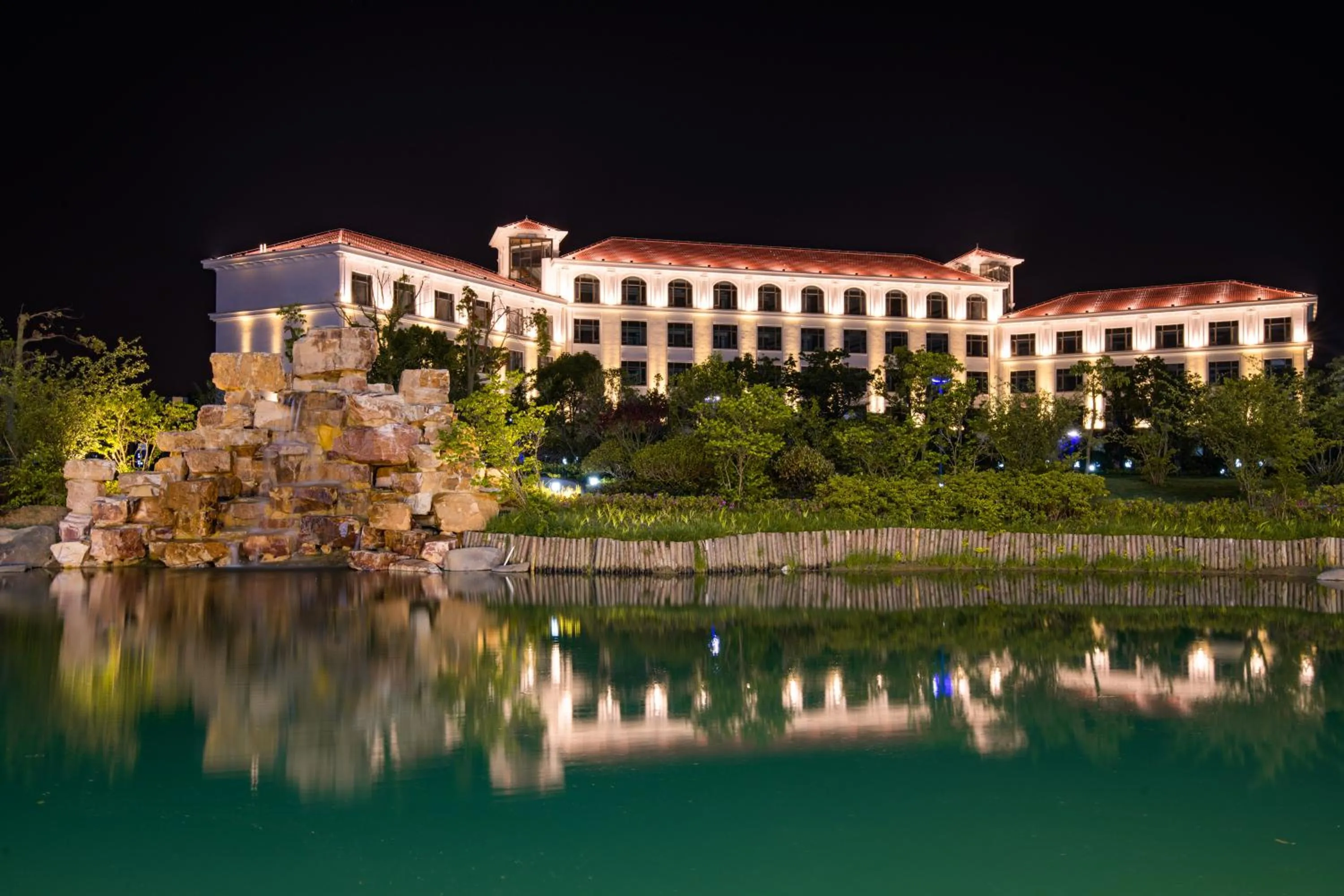 Lake view in Novotel Suzhou Tai Lake Santeh