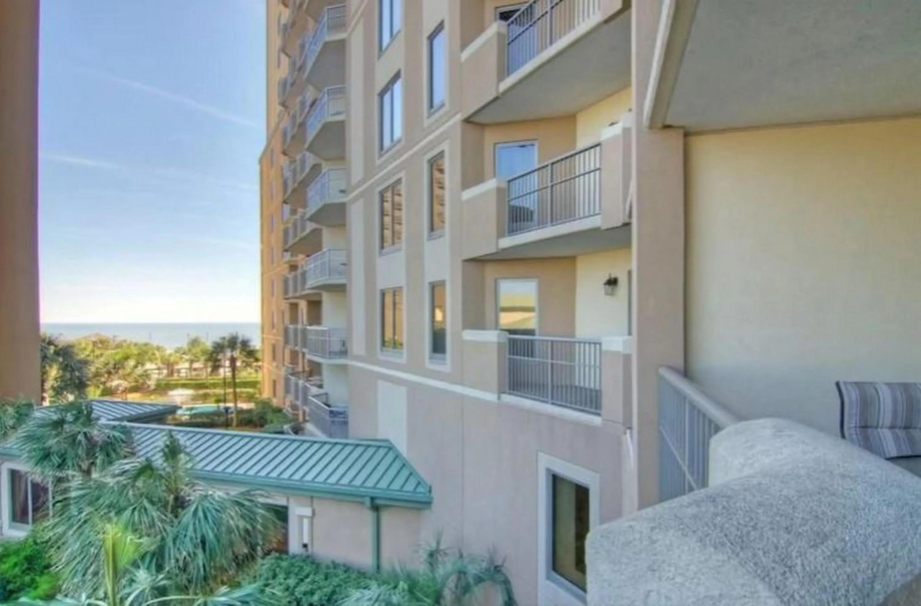 Property building in Palmetto Vacation Rentals at Kingston Plantation