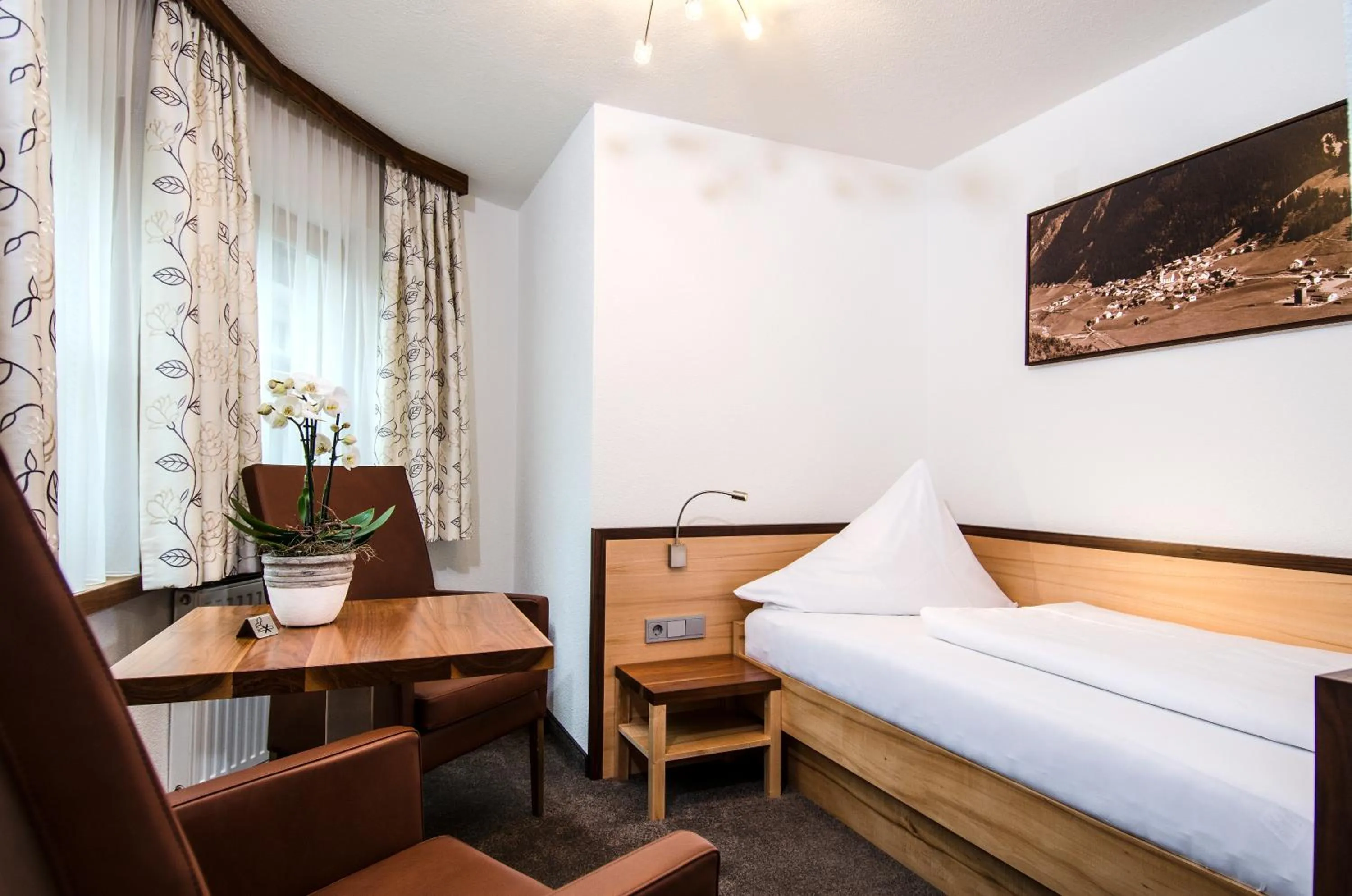 Bed in Hotel Garni Subretta