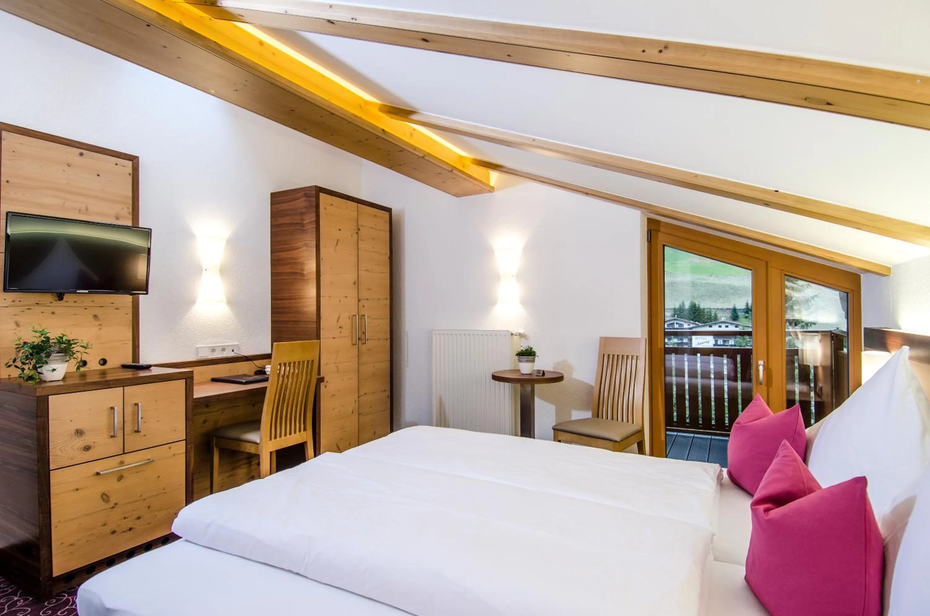 Bed in Hotel Garni Subretta