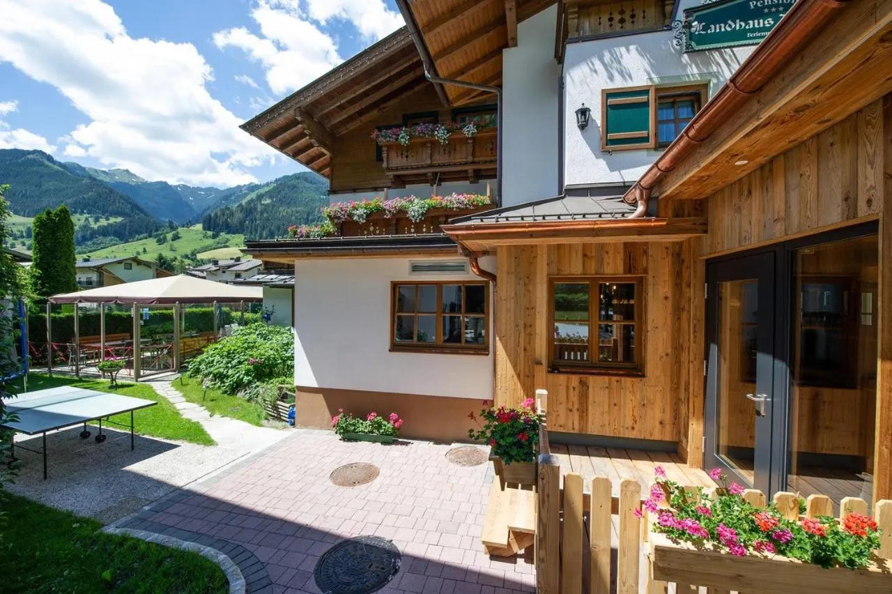 Balcony/Terrace in Hotel Landhaus Neumayr
