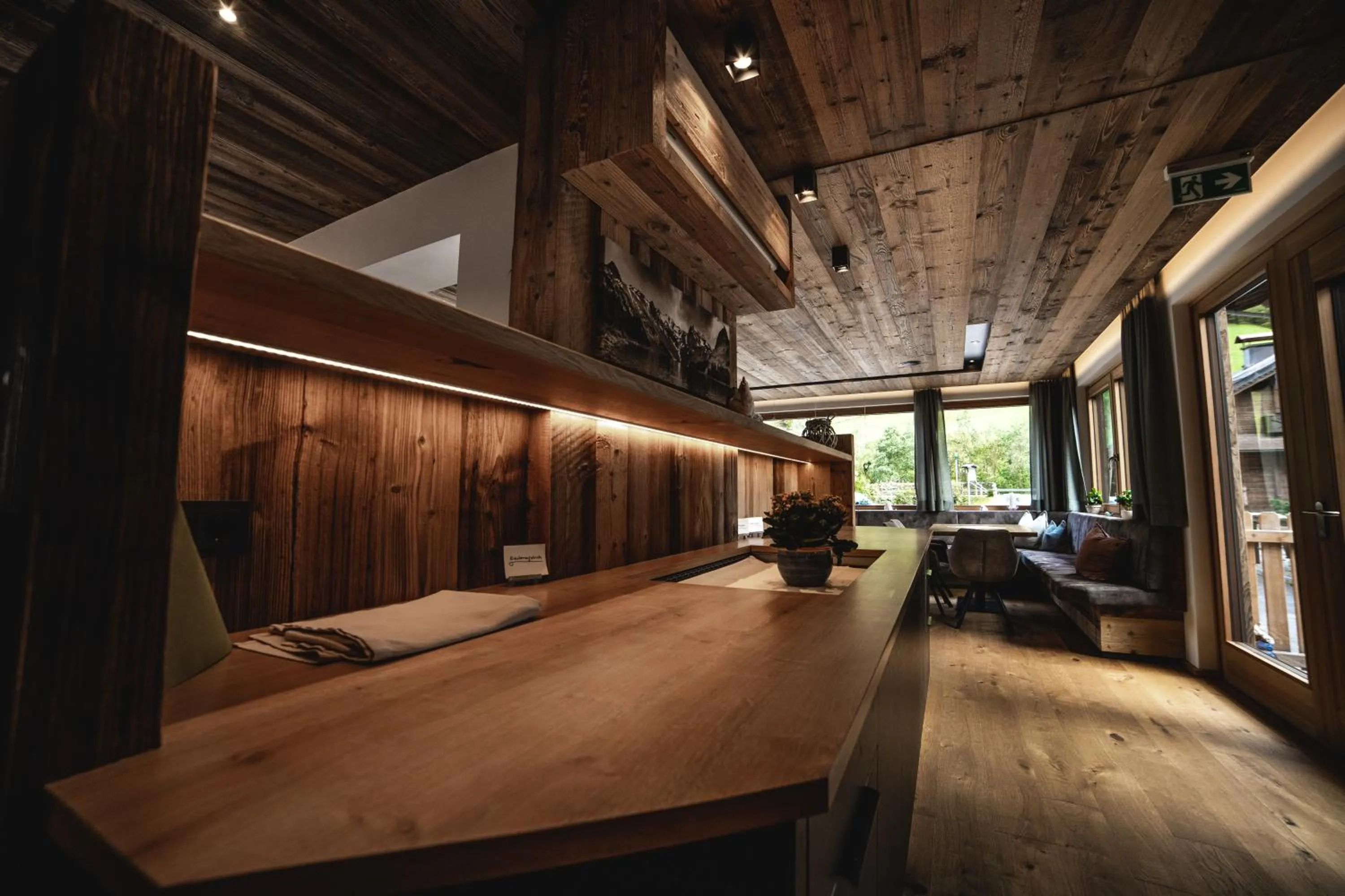 Restaurant/places to eat in Hotel Landhaus Neumayr