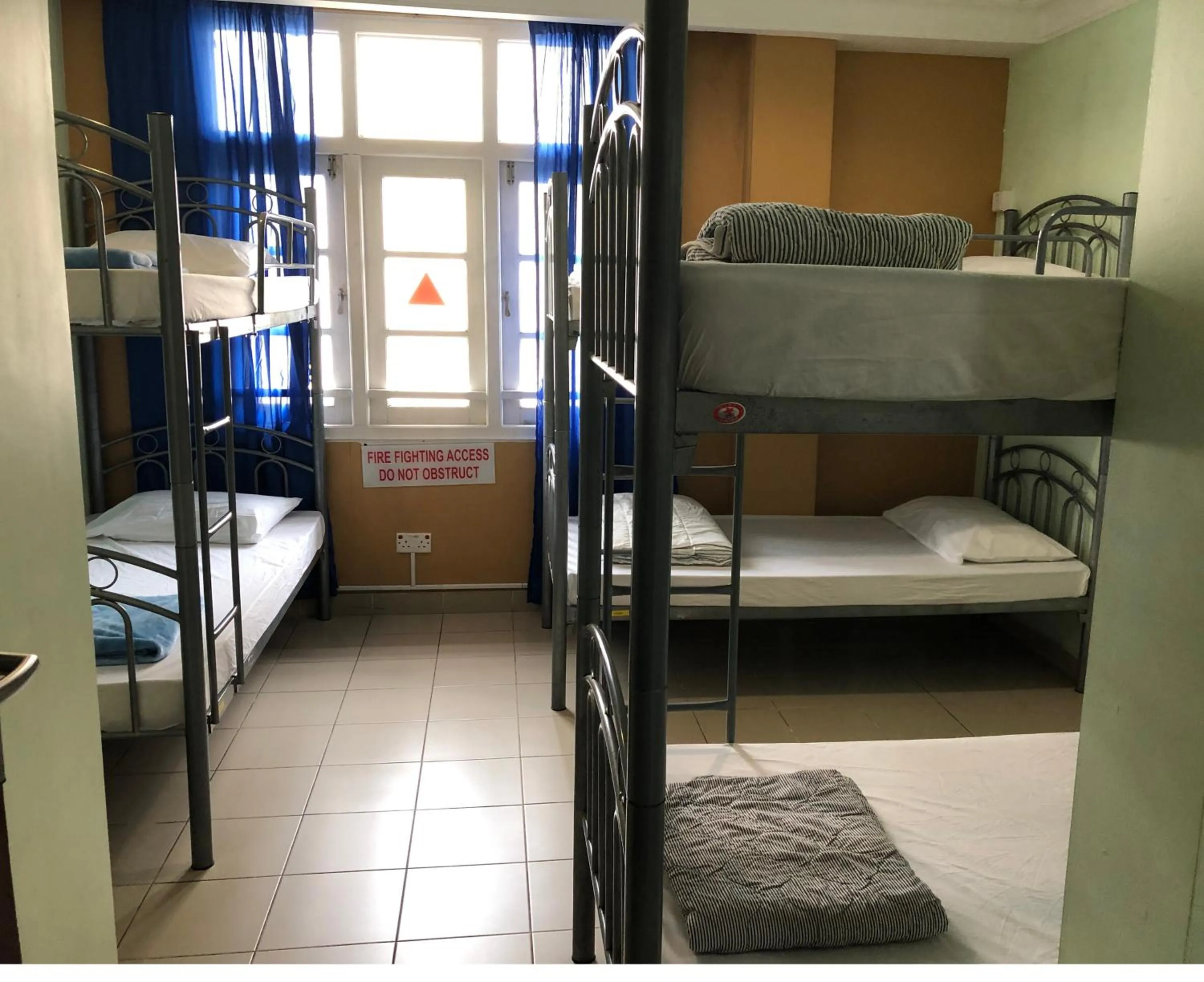 Bed in Snooze Inn @Dickson Road