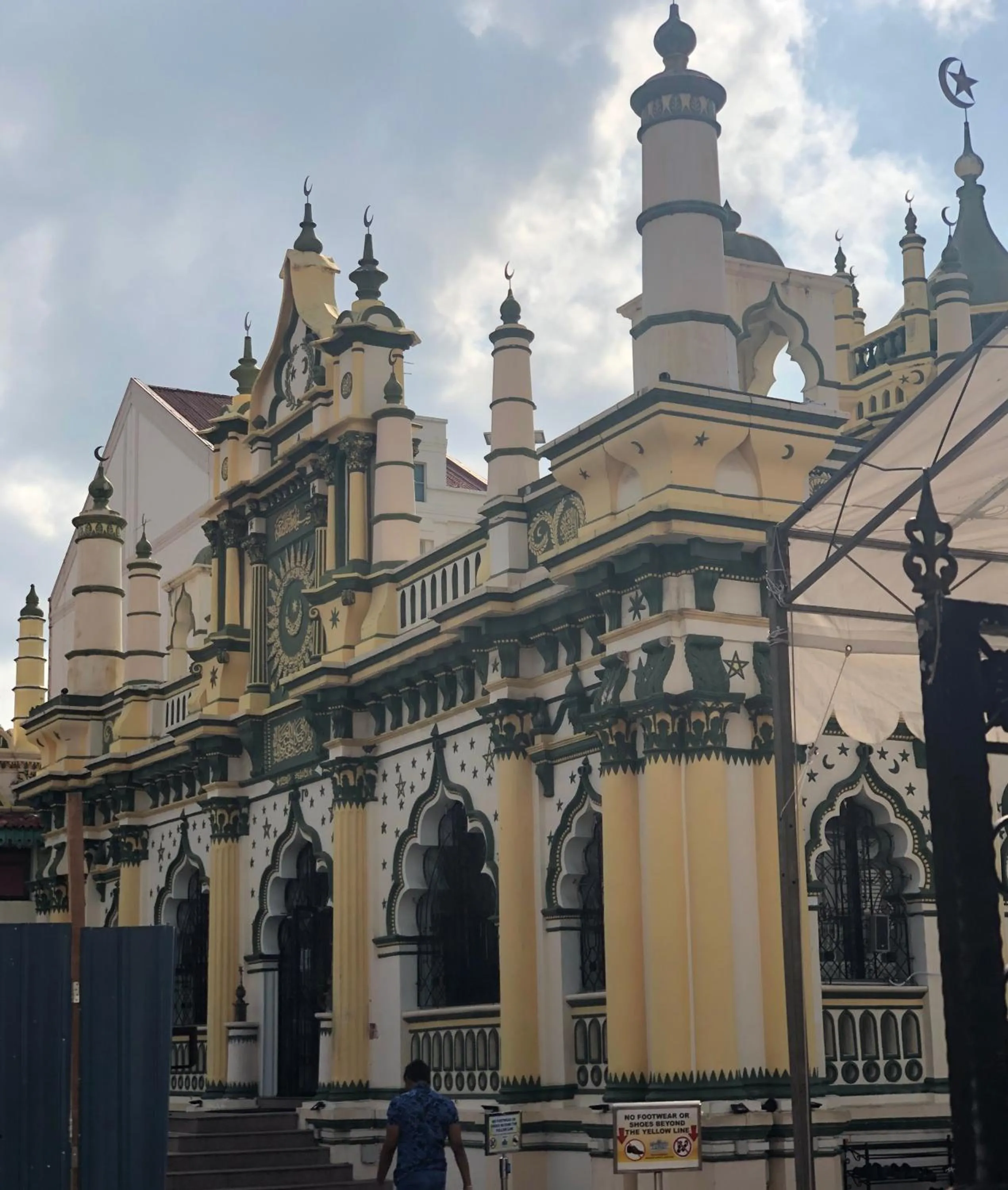 Nearby landmark in Snooze Inn @Dickson Road