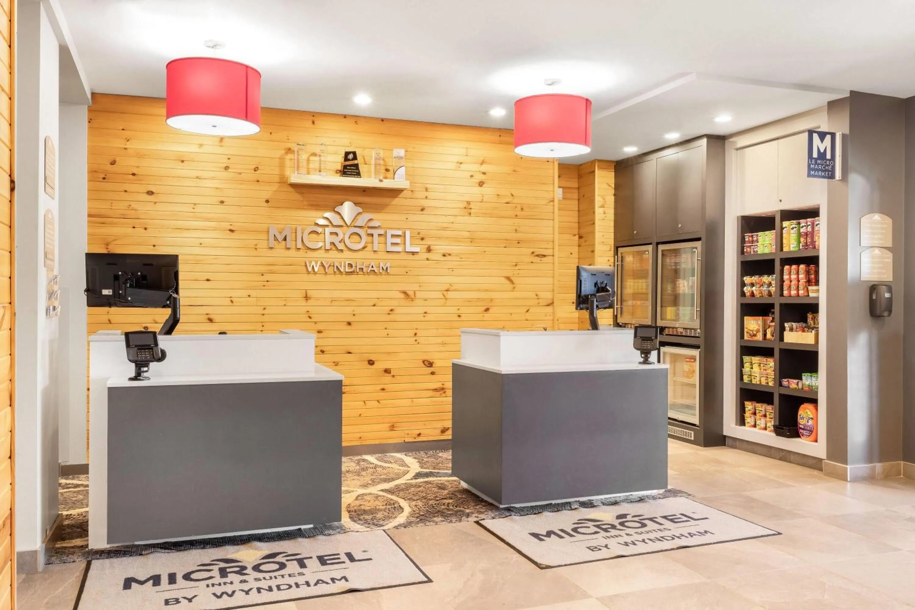Lobby or reception in Microtel Inn & Suites by Wyndham Mont Tremblant