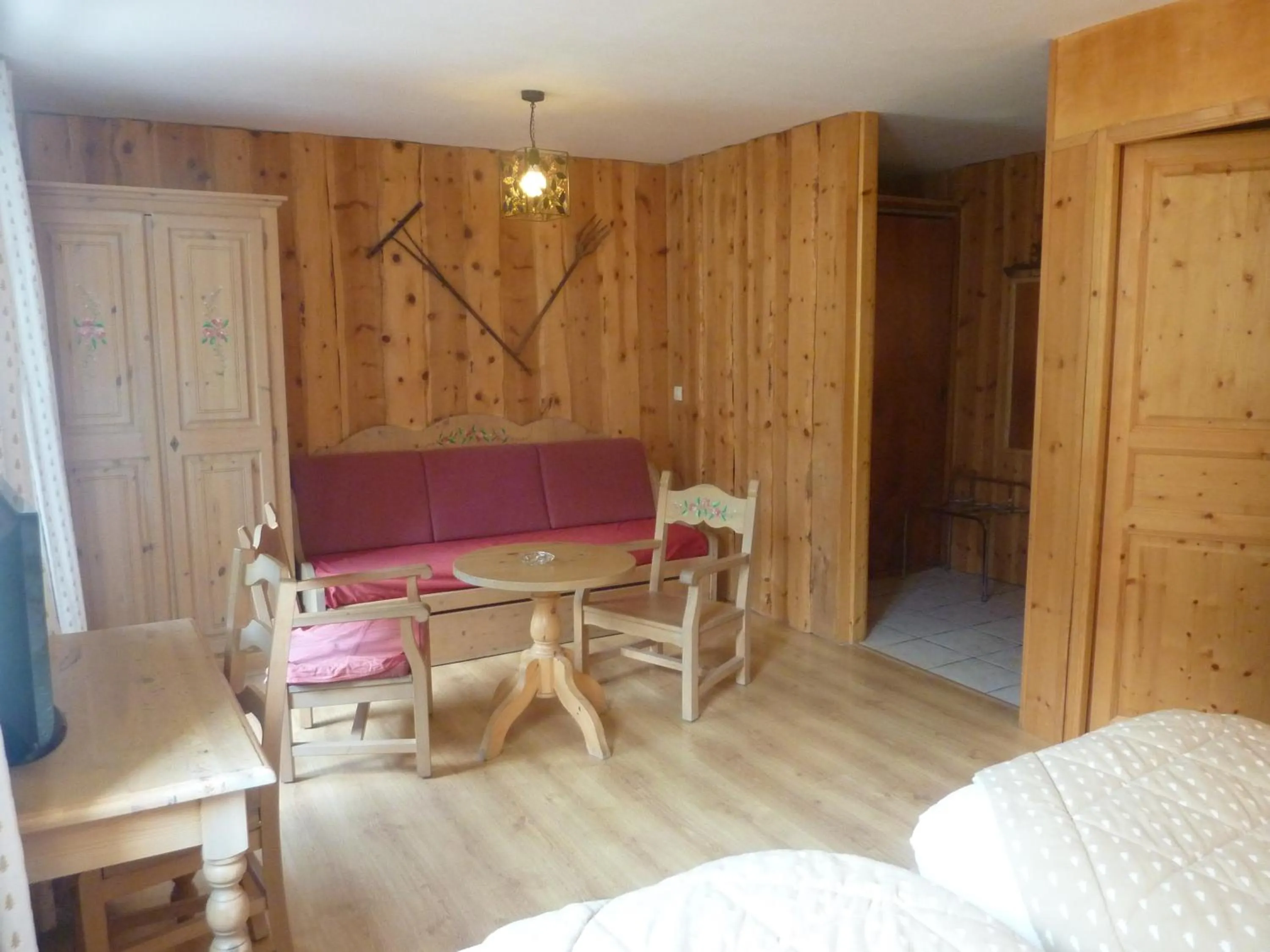 Photo of the whole room, Bed in Les Agneaux