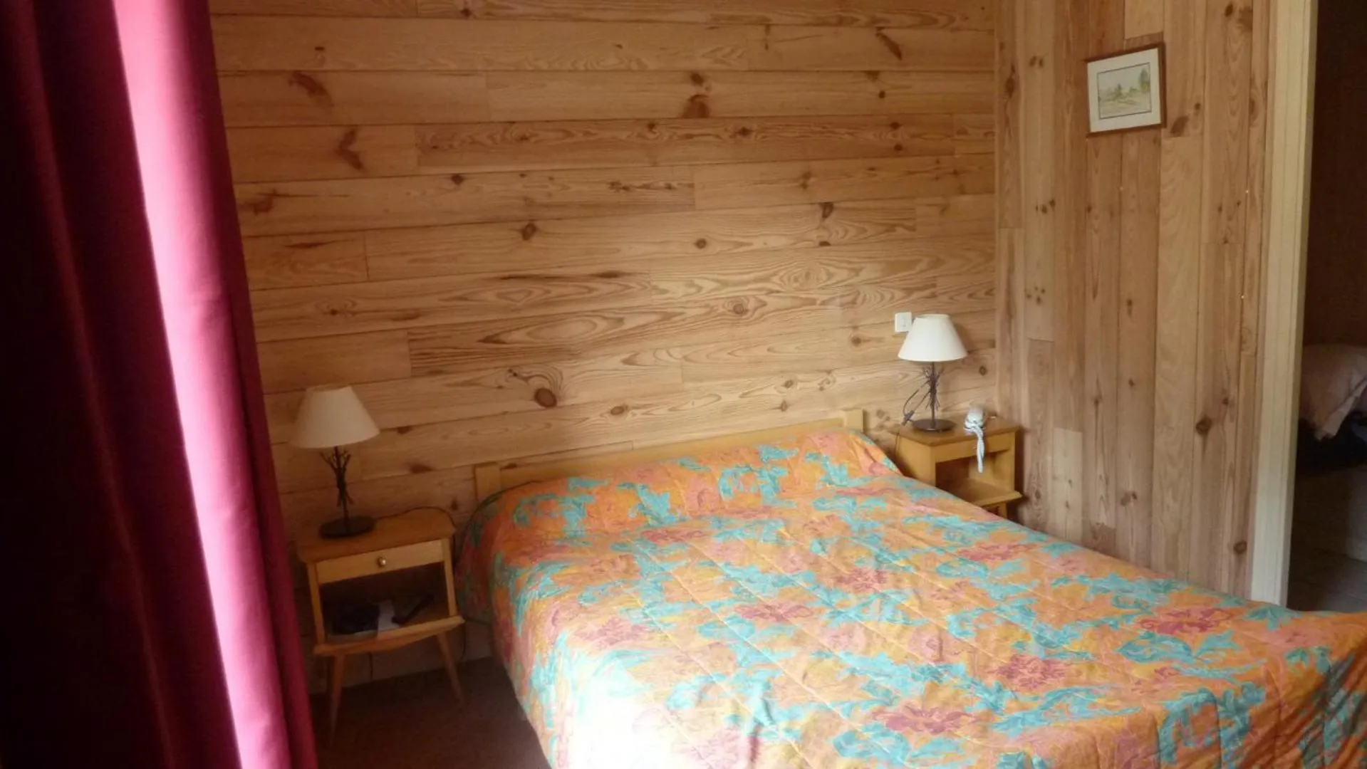 Photo of the whole room, Bed in Les Agneaux