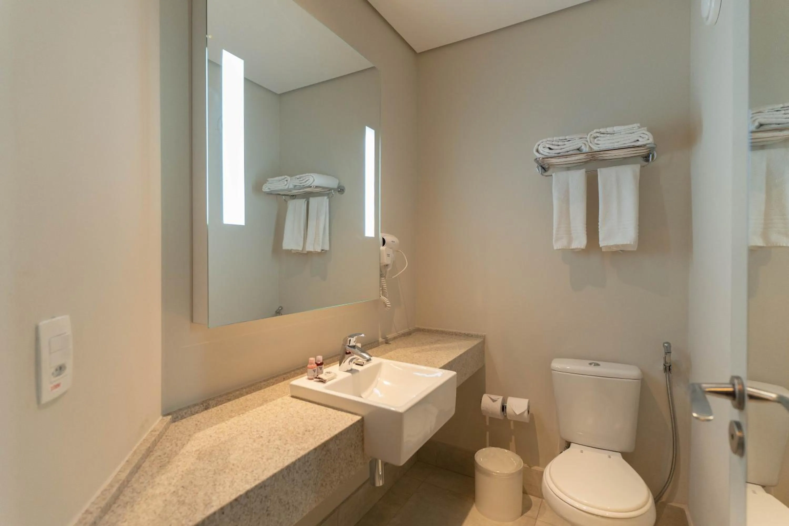 Bathroom in Hotel Contemporâneo - Royal Palm Hotels & Resorts