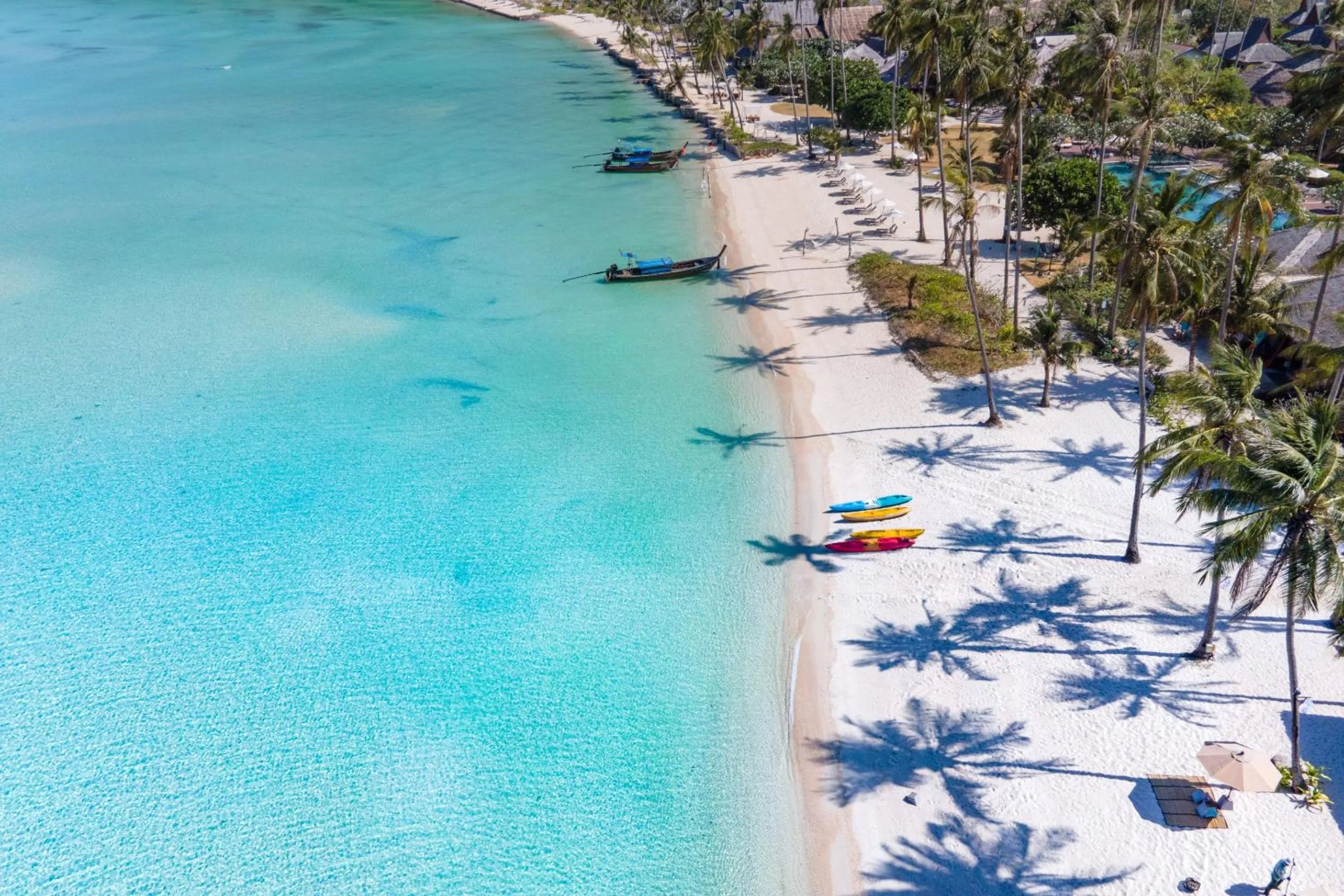 Beach in SAii Phi Phi Island Village