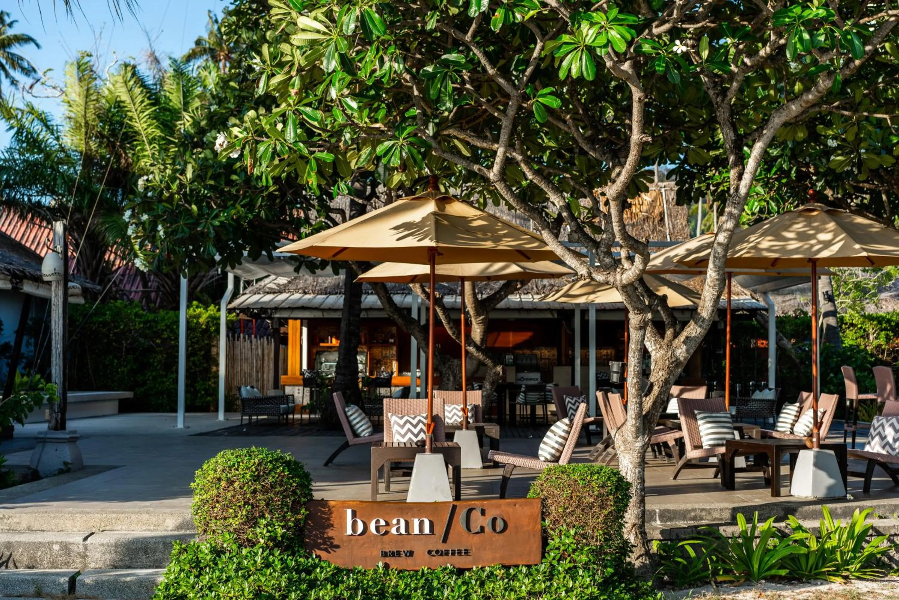 Restaurant/places to eat in SAii Phi Phi Island Village