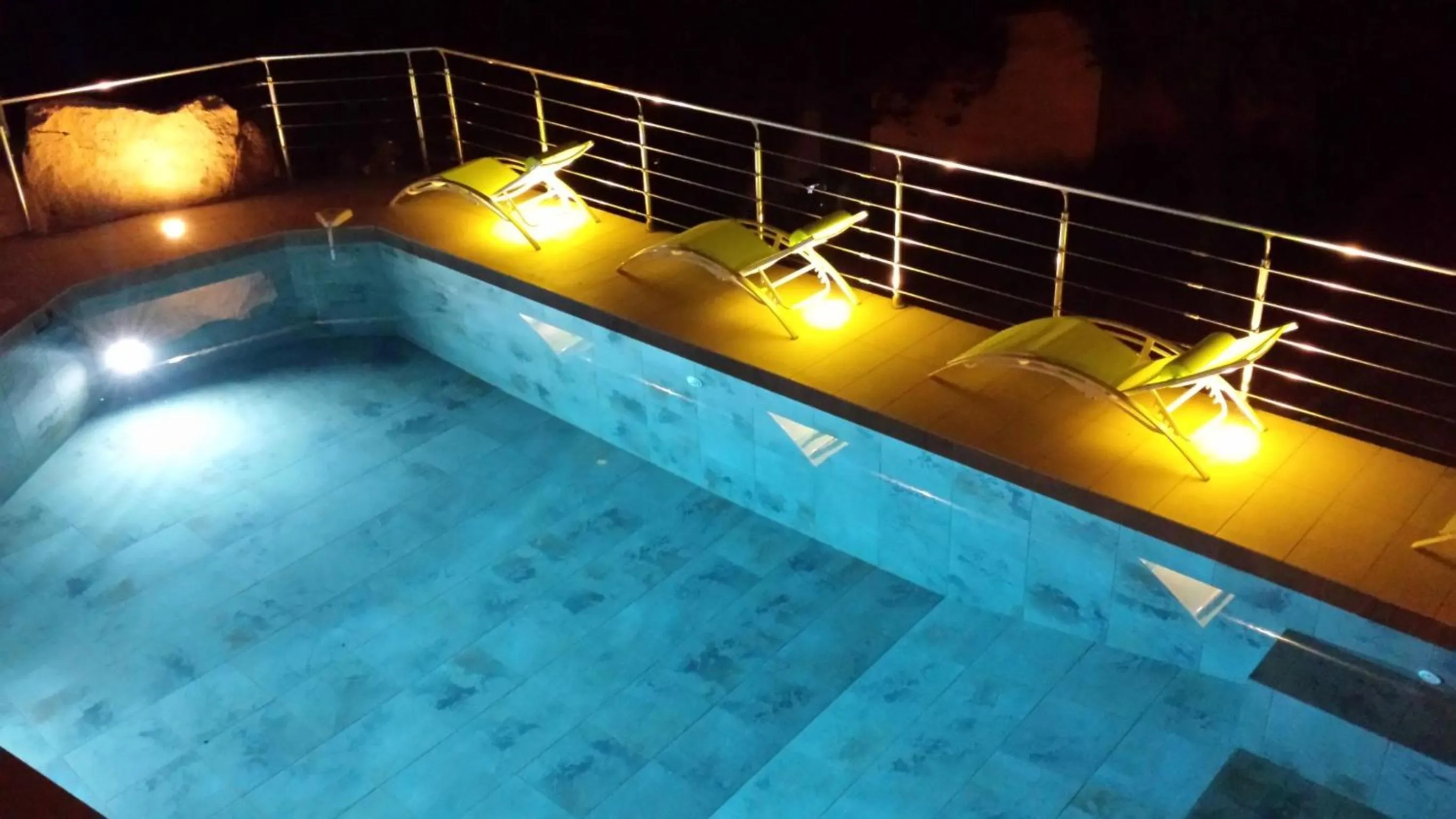 Swimming pool in Private Hôtel - Adults Only