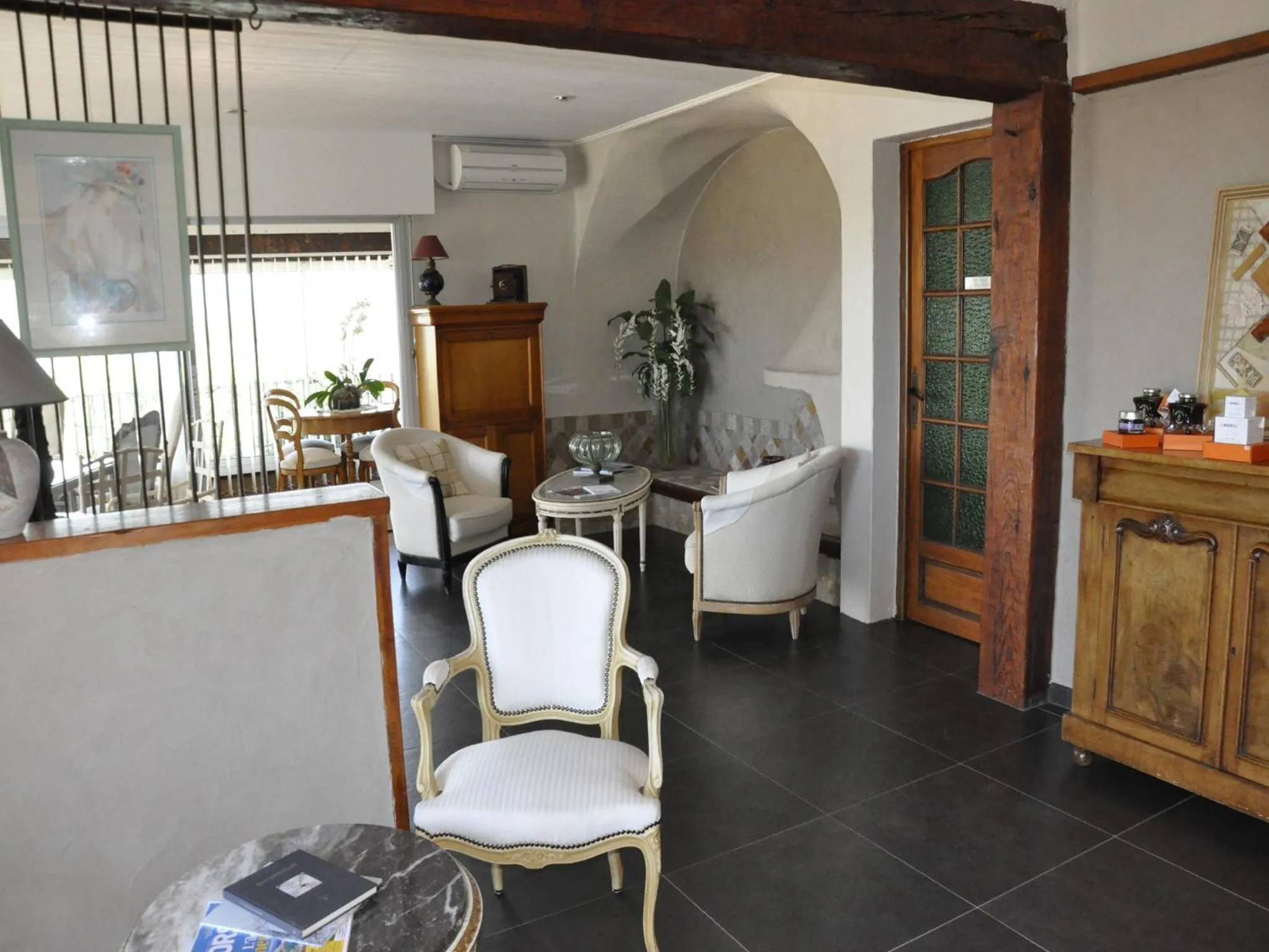 Lobby or reception in Private Hôtel - Adults Only