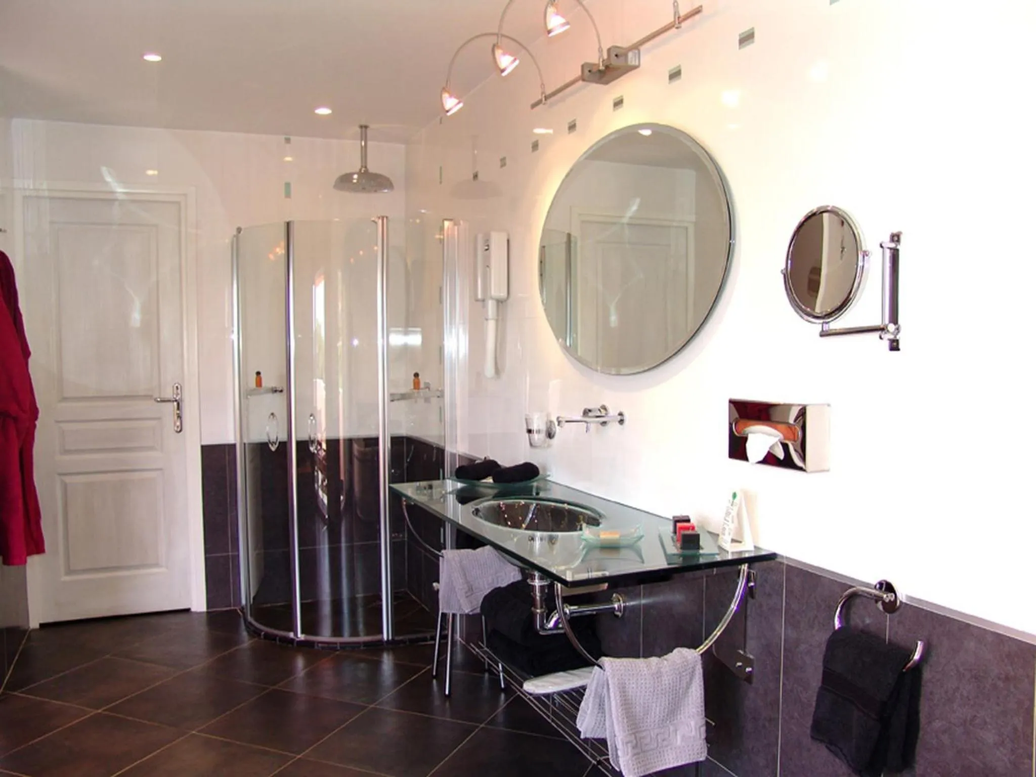 Bathroom in Private Hôtel - Adults Only