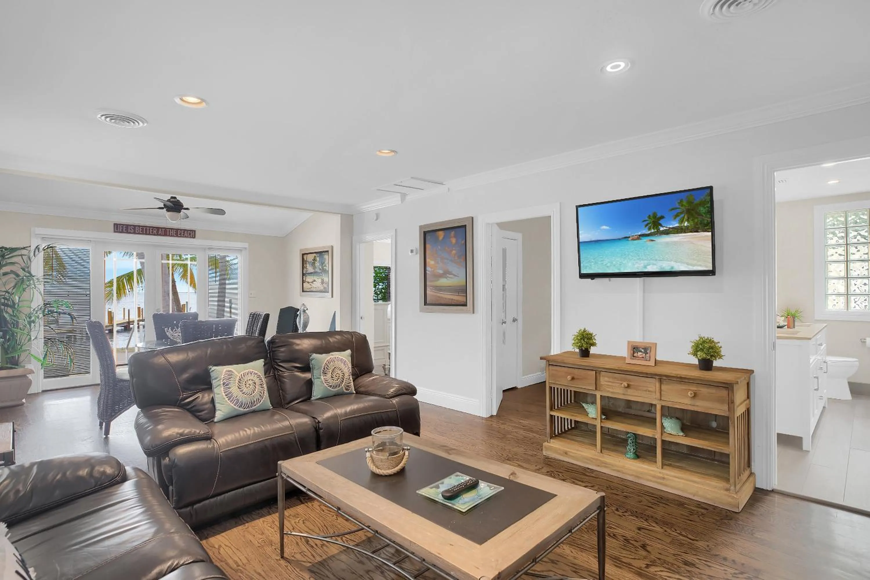 Living room in Atlantic Bay Resort