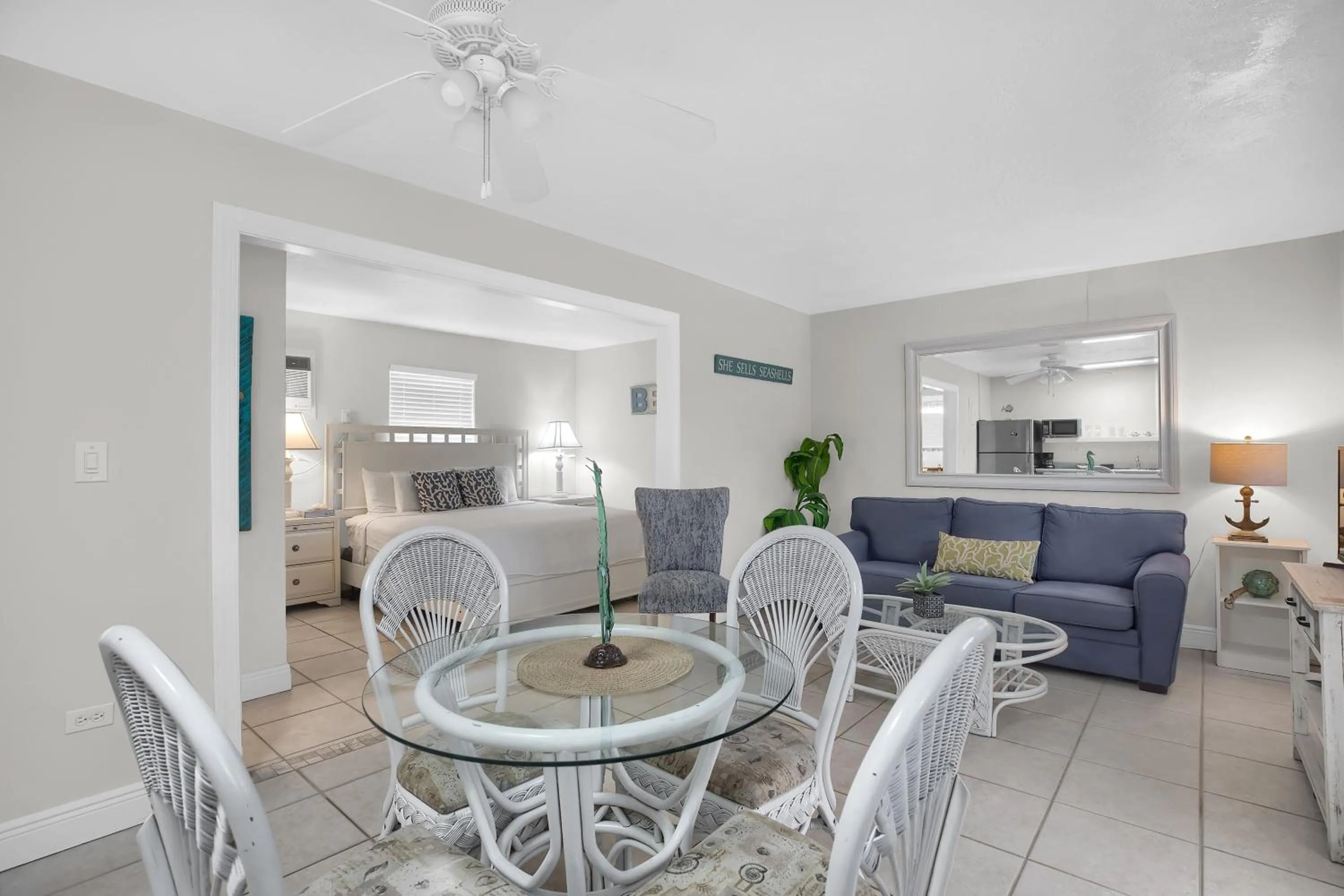 Dining area in Atlantic Bay Resort