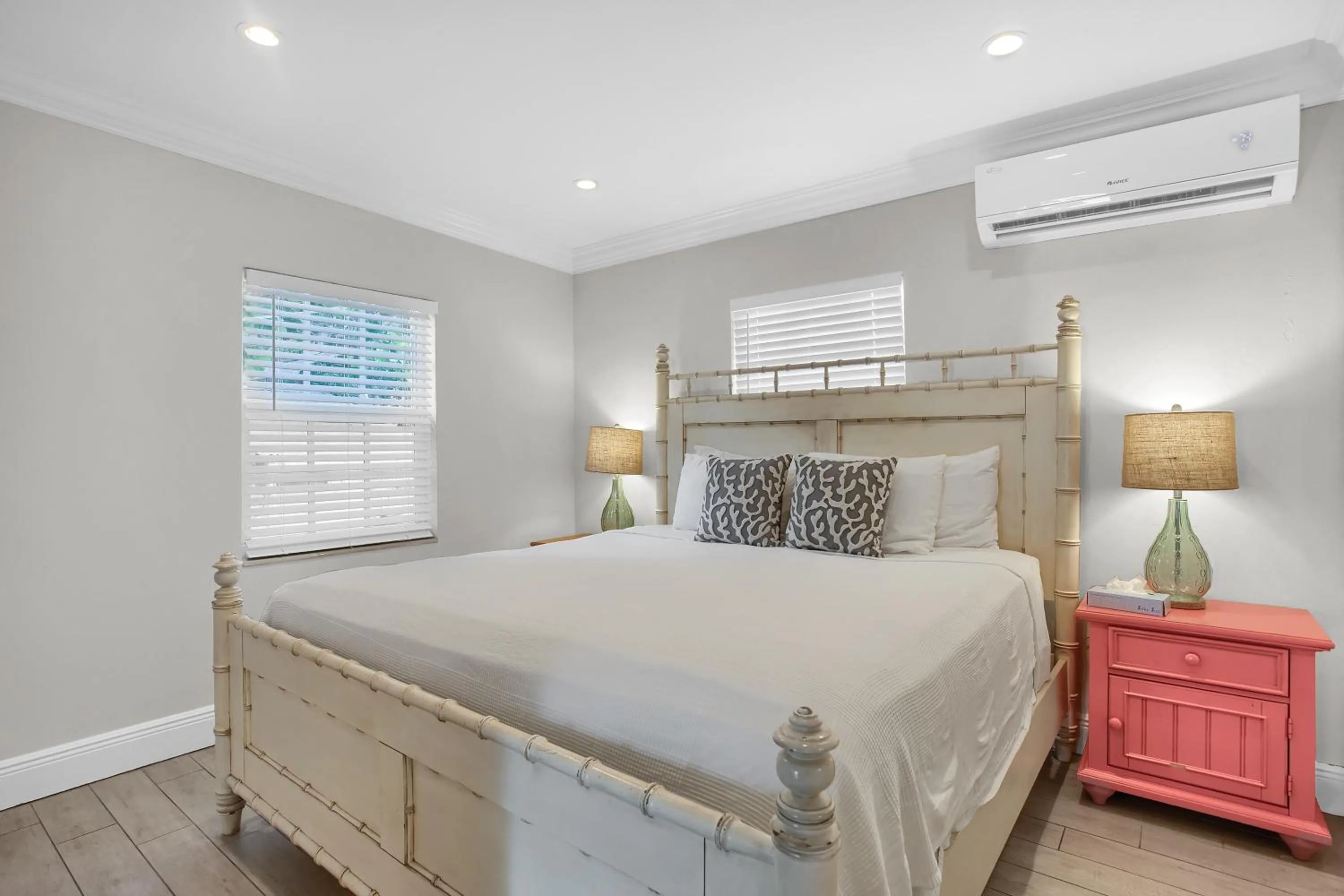 Bedroom, Bed in Atlantic Bay Resort