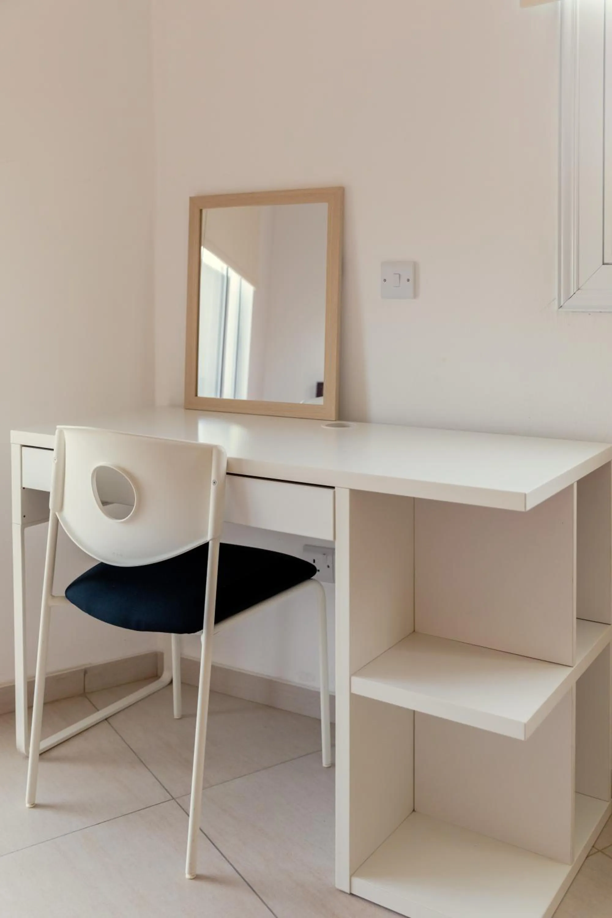 Decorative detail in Oceania Bay Village