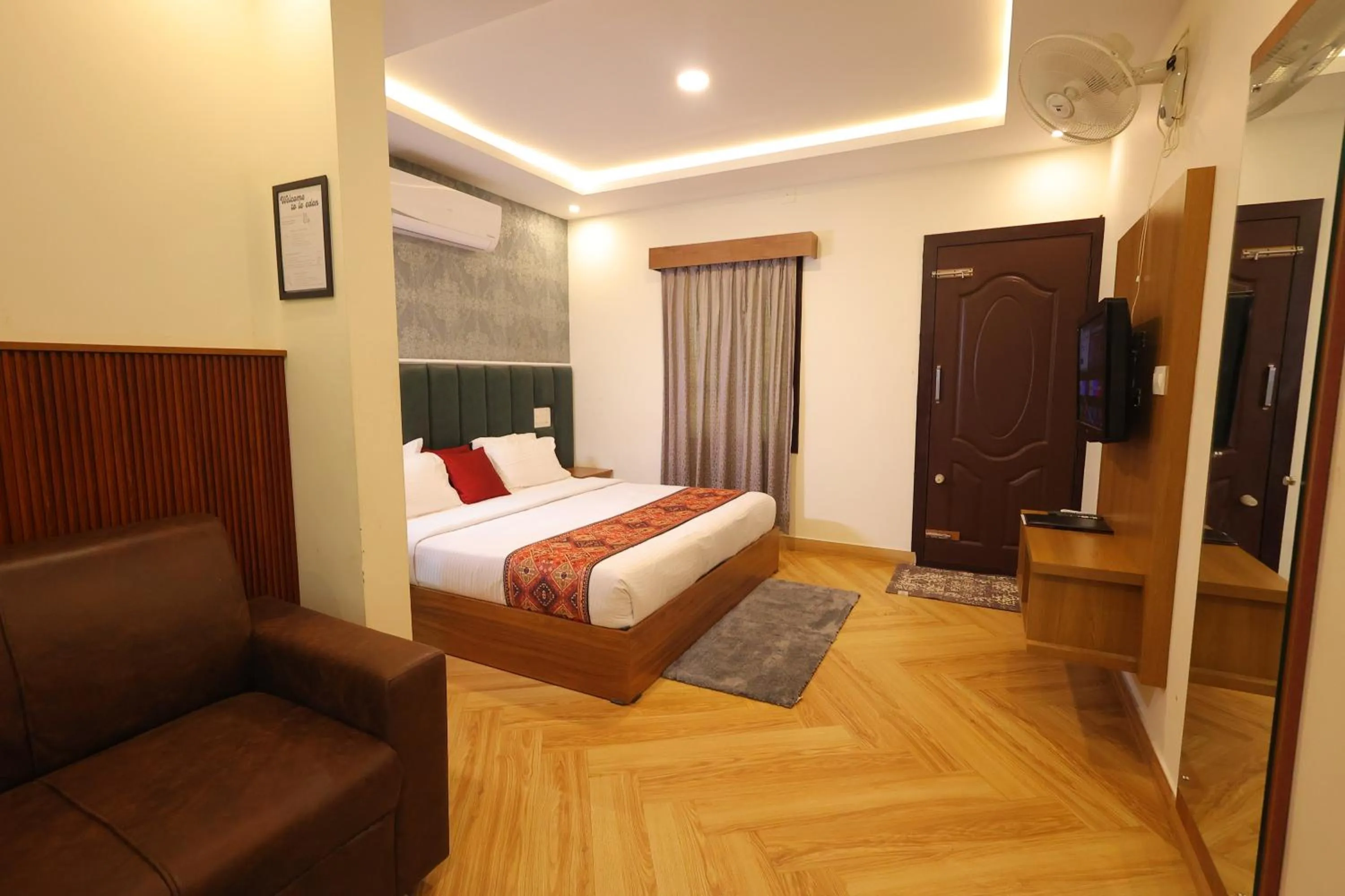 TV and multimedia, Bed in Le Eden Premium Wayanad Pool Resort