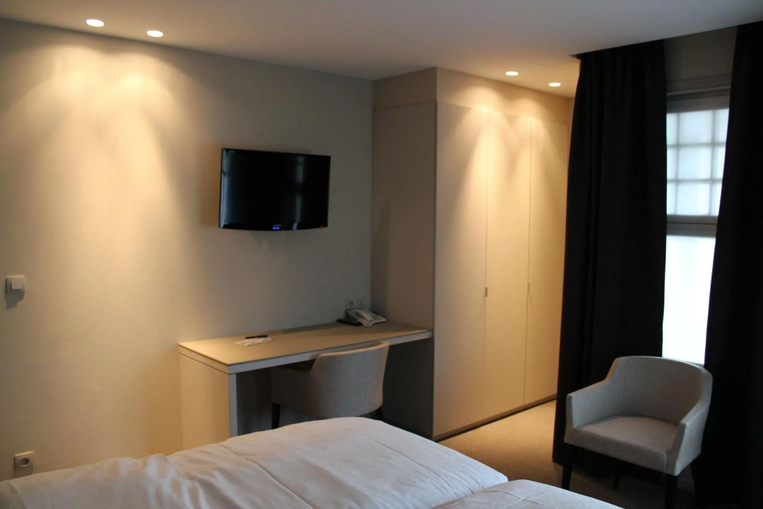 Bedroom, Bed in Hotel Astel