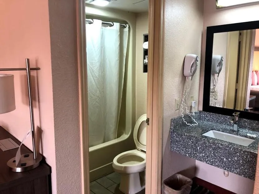 Legacy Inn - Gallatin