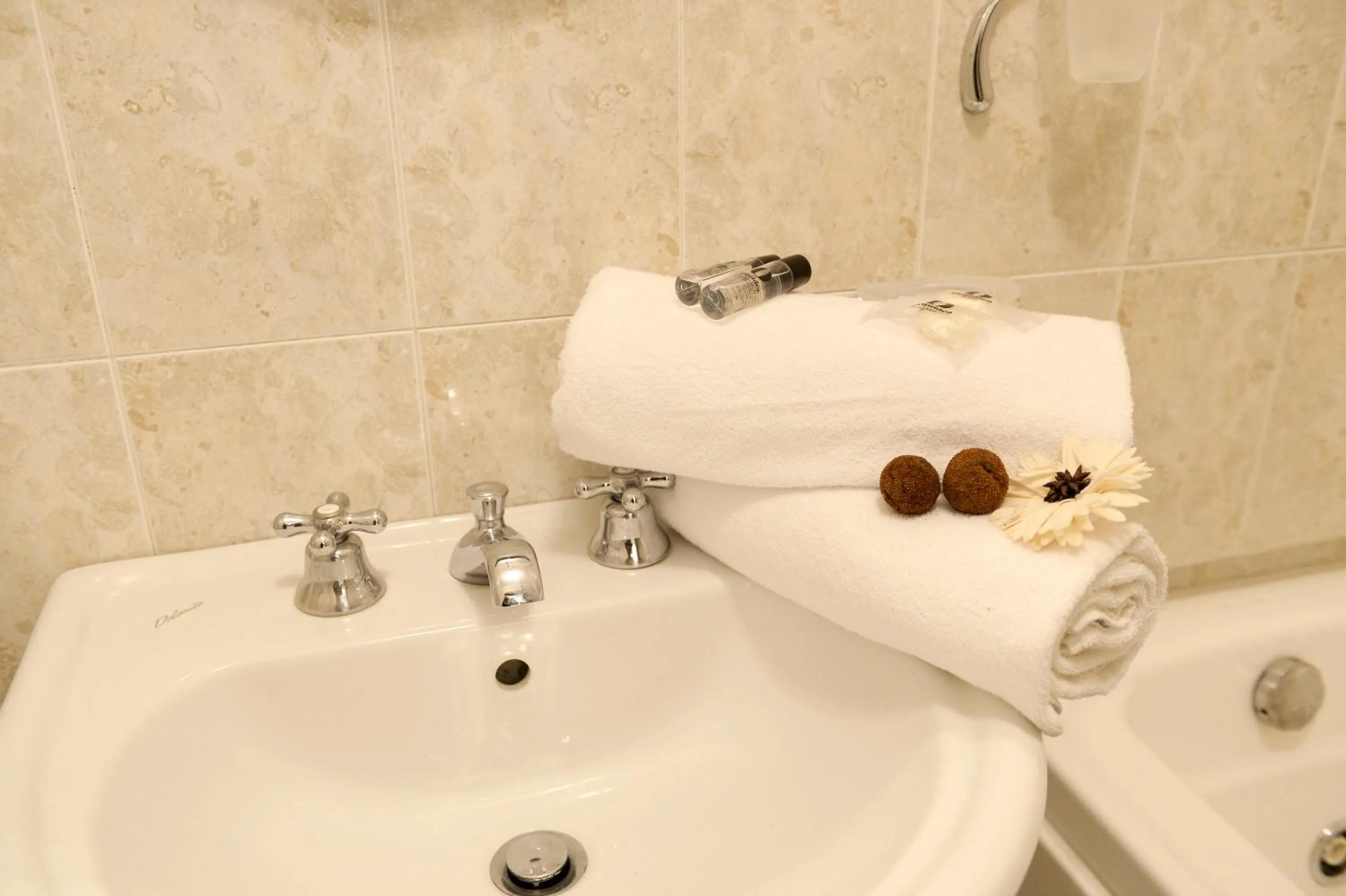 Bathroom in MECENATE DELUXE COLOSSEUM