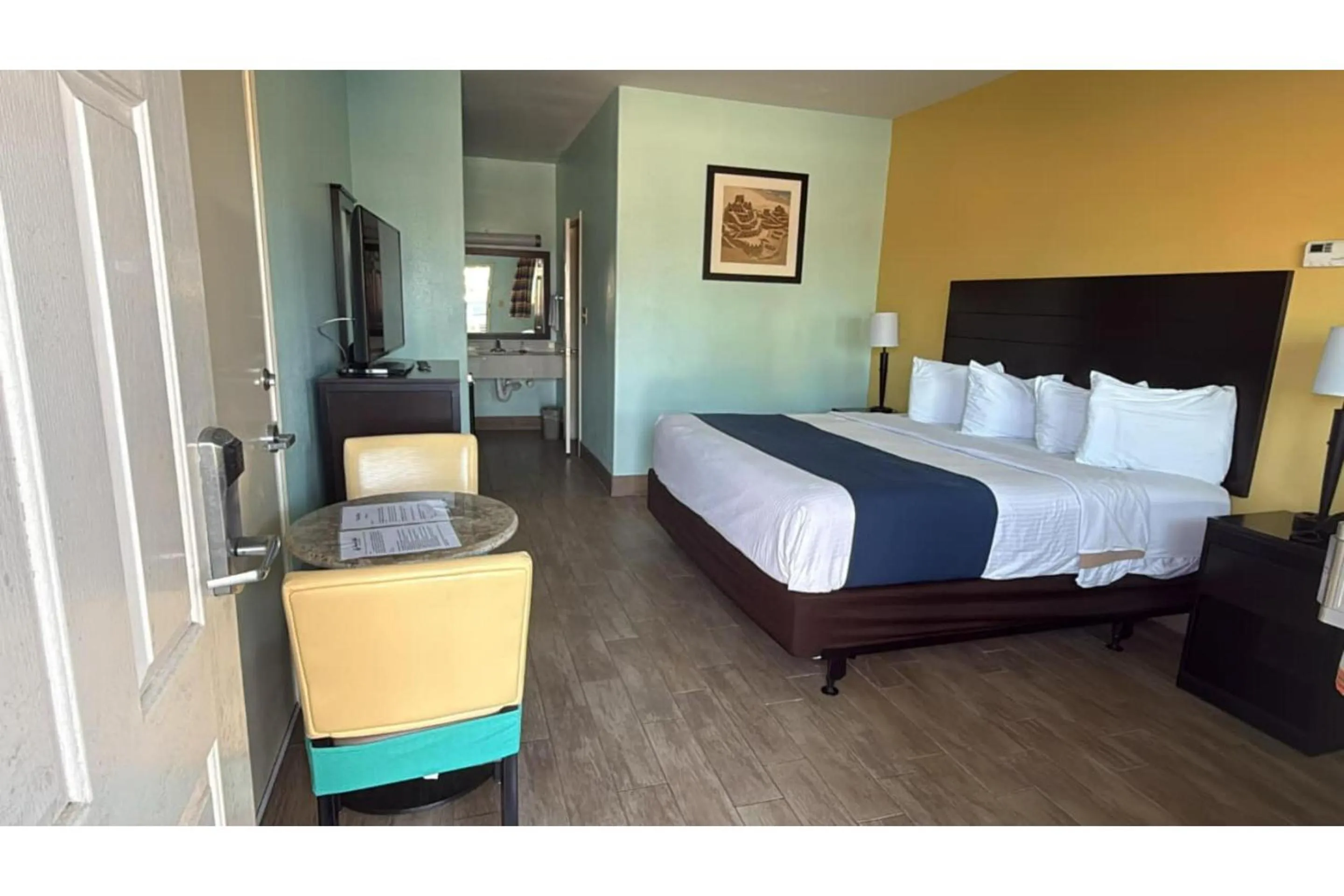 Bedroom, Bed in The Island Hotel Near Beach Port Aransas