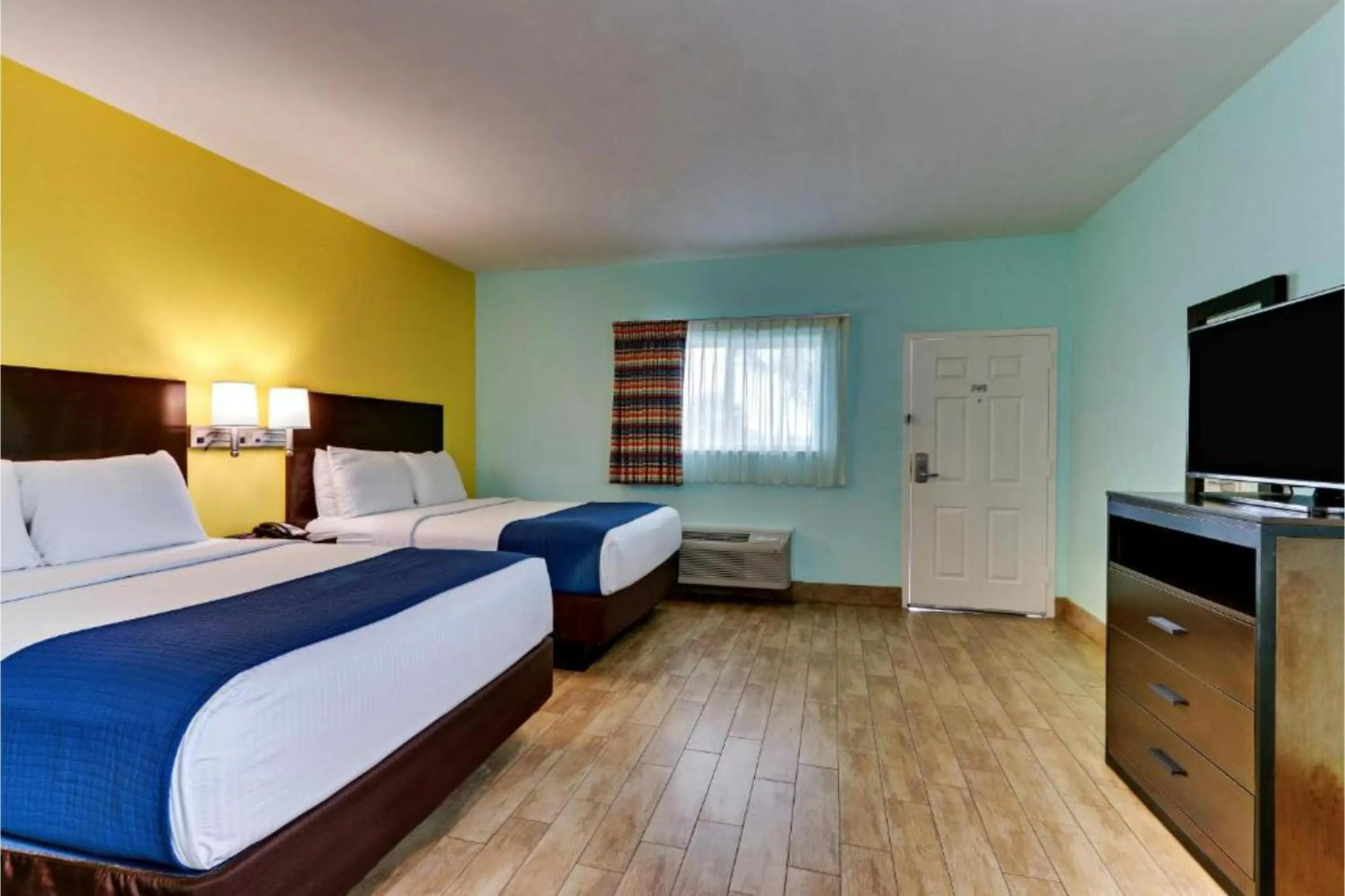 Bedroom, Bed in The Island Hotel Near Beach Port Aransas