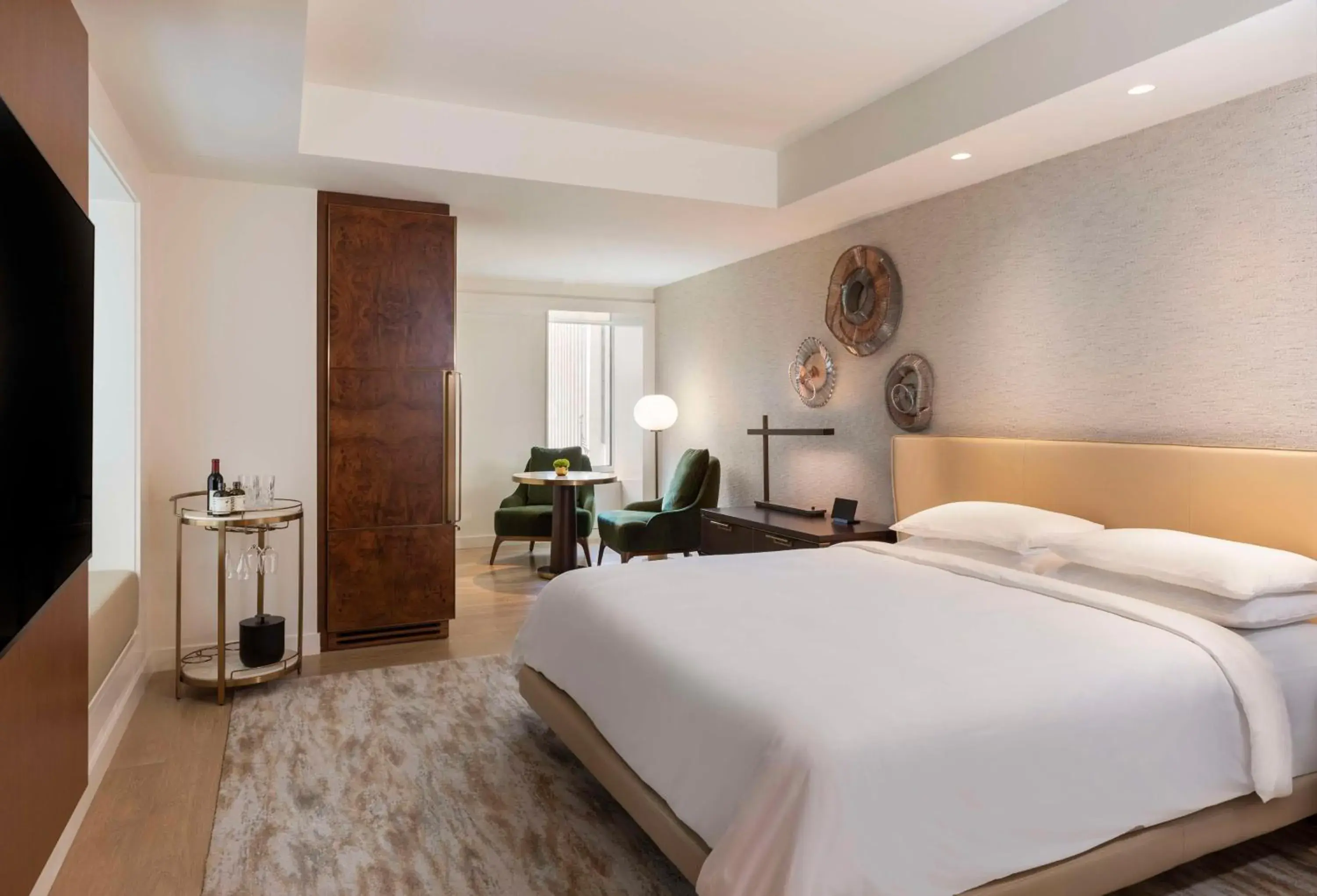 King Room with Accessible Shower and Tub in Park Hyatt Chicago King Room with Accessible Shower and Tub in Park Hyatt Chicago