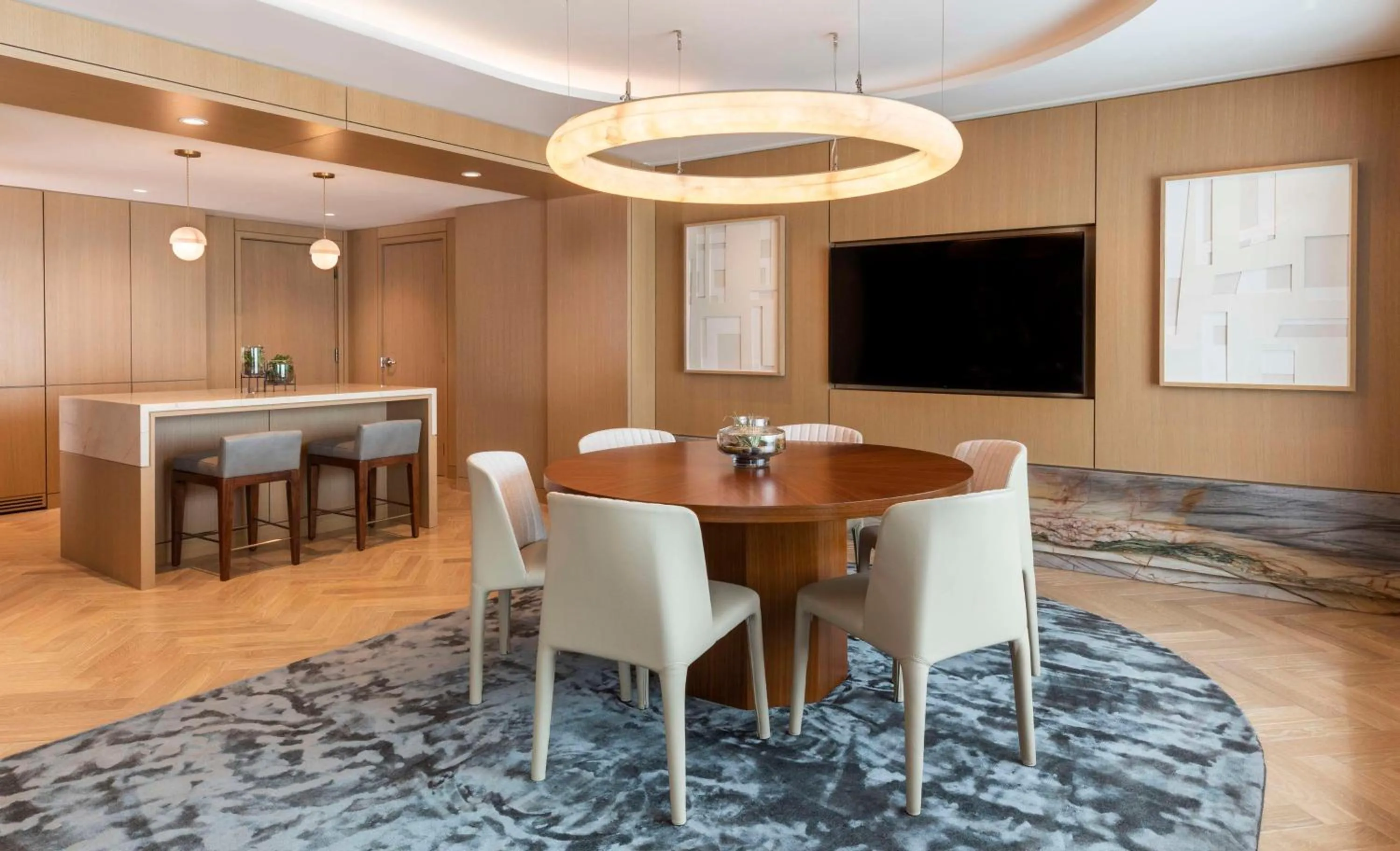 Dining area in Park Hyatt Chicago