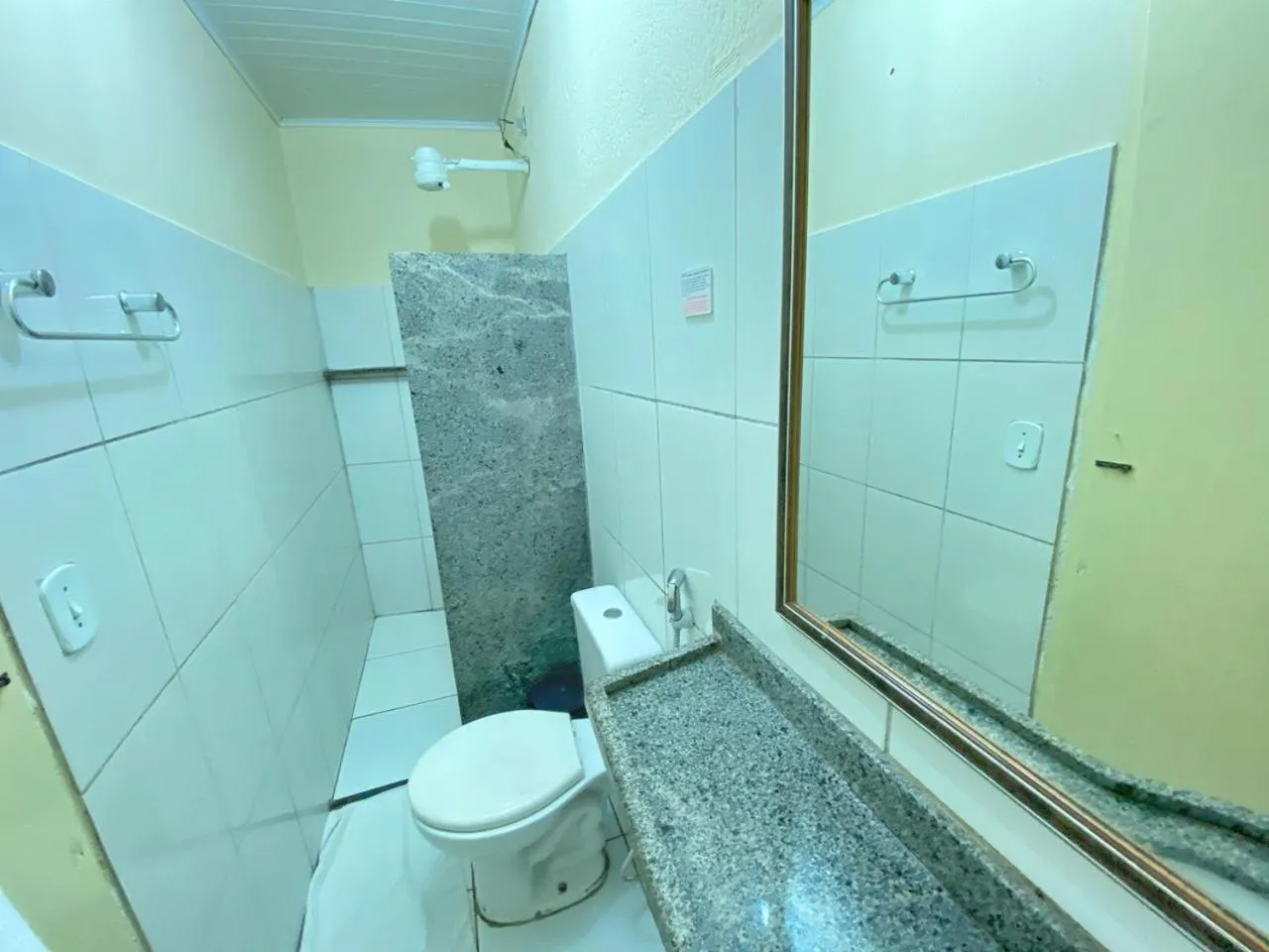 Bathroom in Garça Branca Praia Hotel