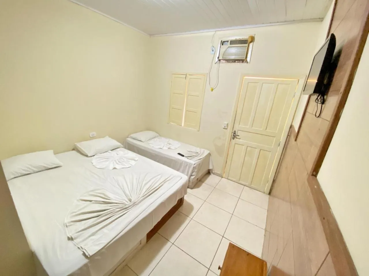 Bed in Garça Branca Praia Hotel