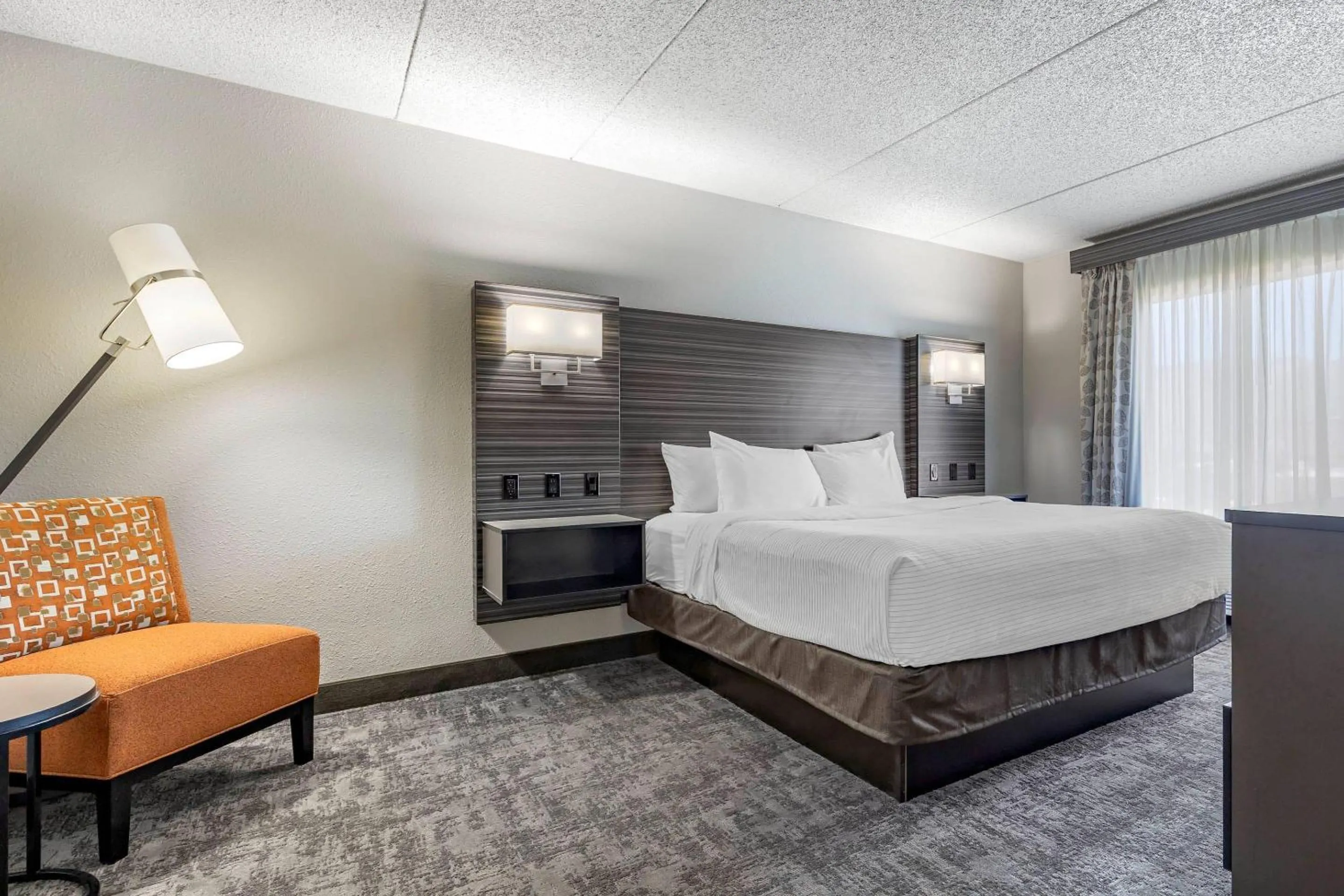 Bedroom, Bed in Hells Canyon Grand Hotel, an Ascend Collection Hotel