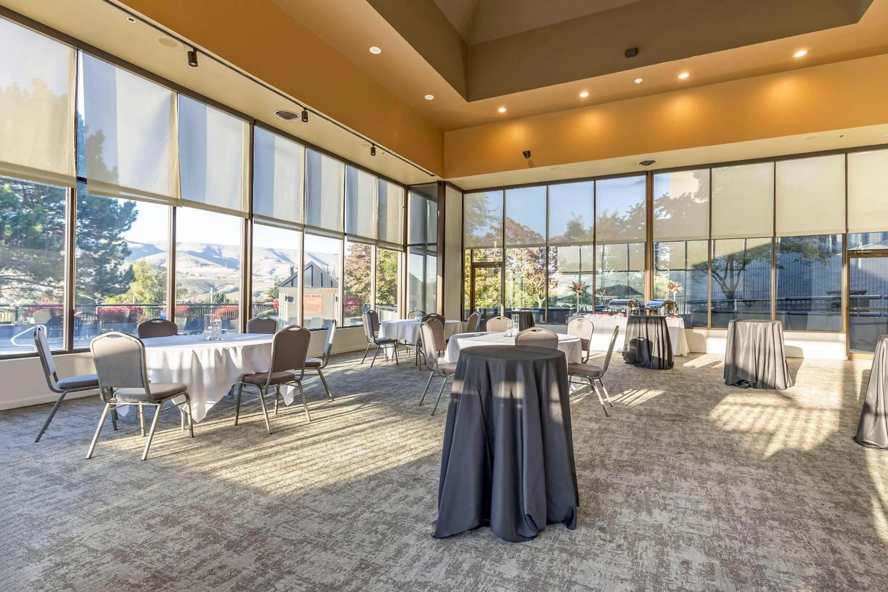 Meeting/conference room in Hells Canyon Grand Hotel, an Ascend Collection Hotel
