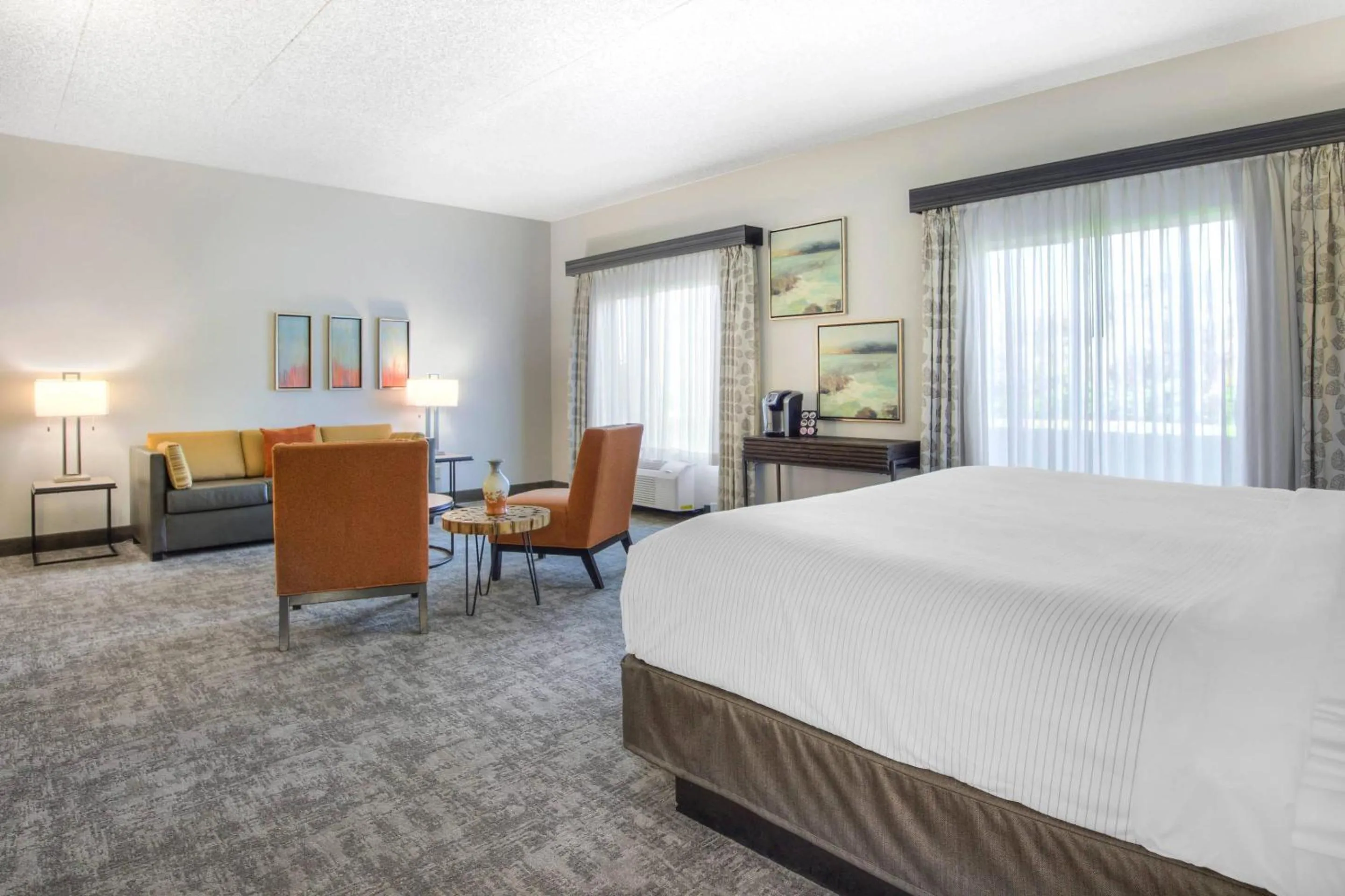 Bedroom, Bed in Hells Canyon Grand Hotel, an Ascend Collection Hotel