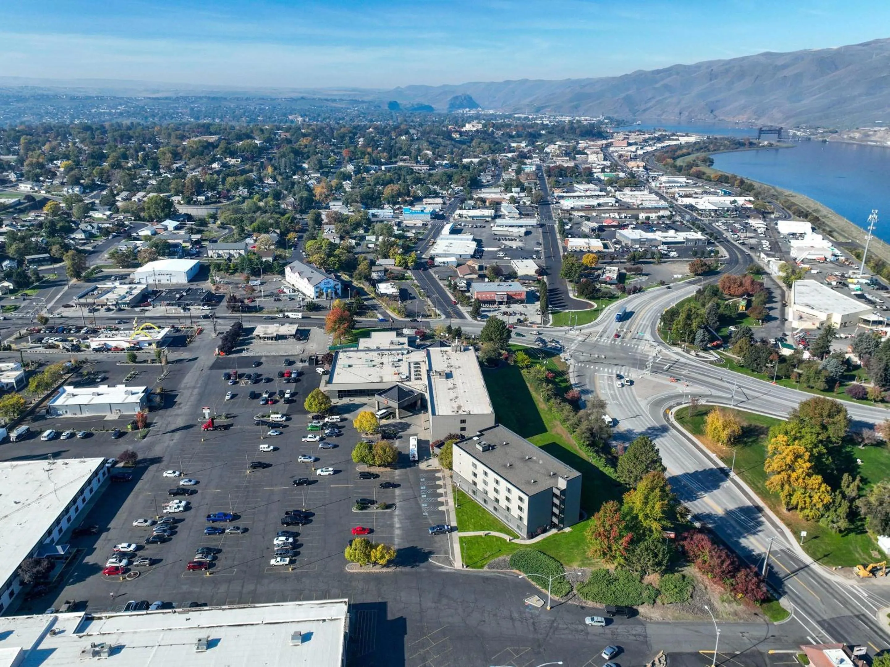 Property building in Hells Canyon Grand Hotel, an Ascend Collection Hotel