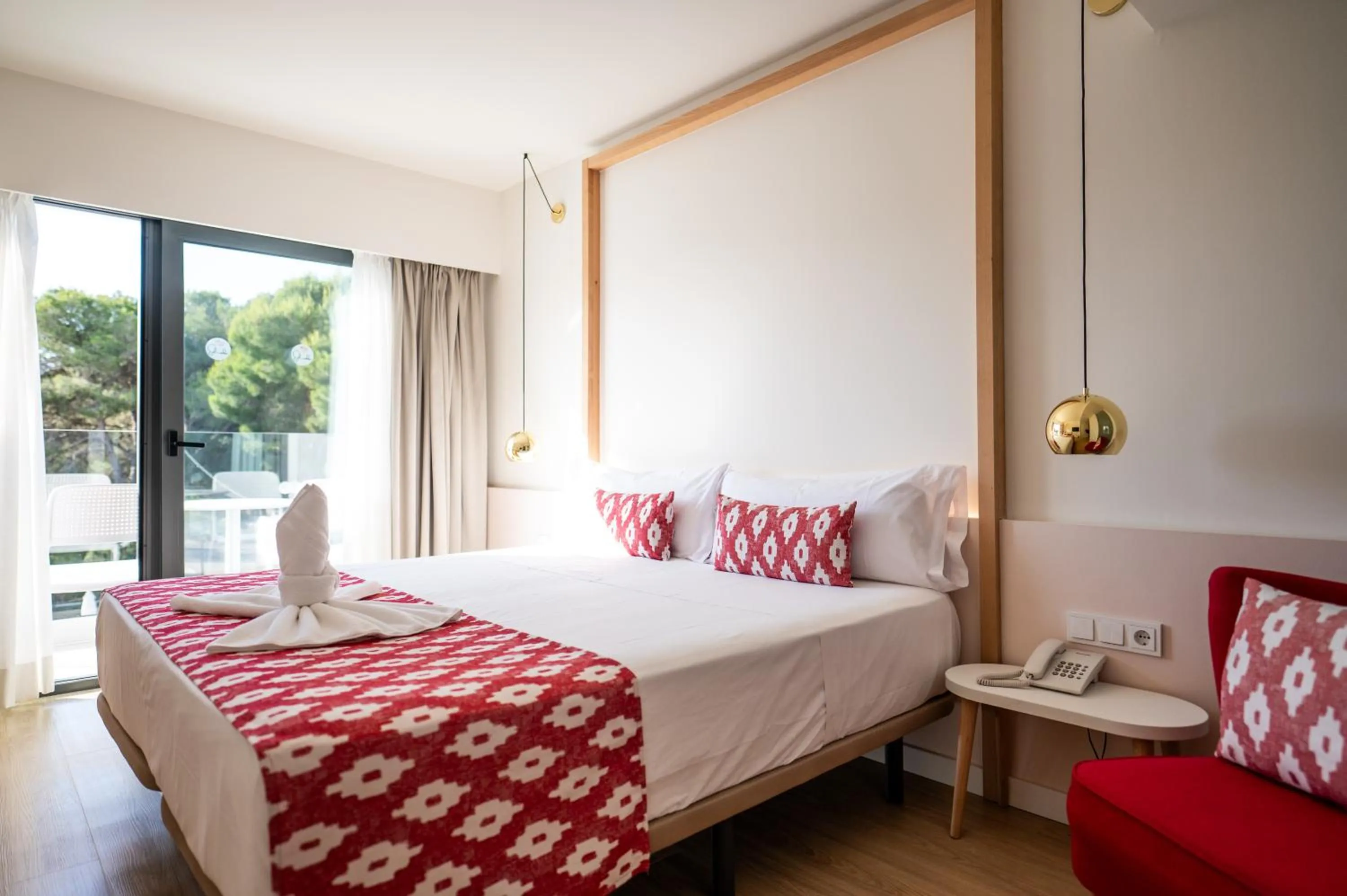 Bed in Sol i Vida Hotel - Adults Only