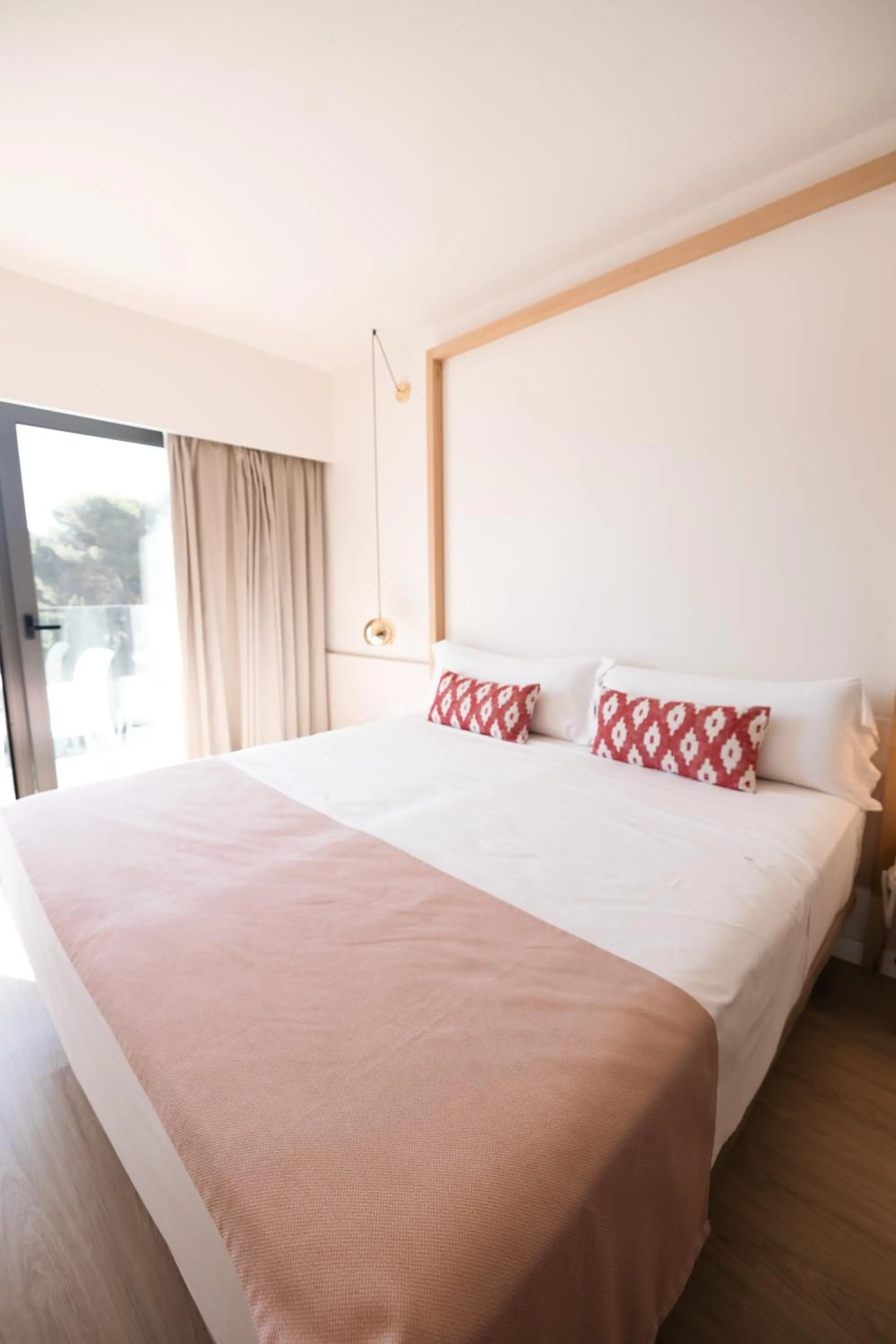 Bed in Sol i Vida Hotel - Adults Only