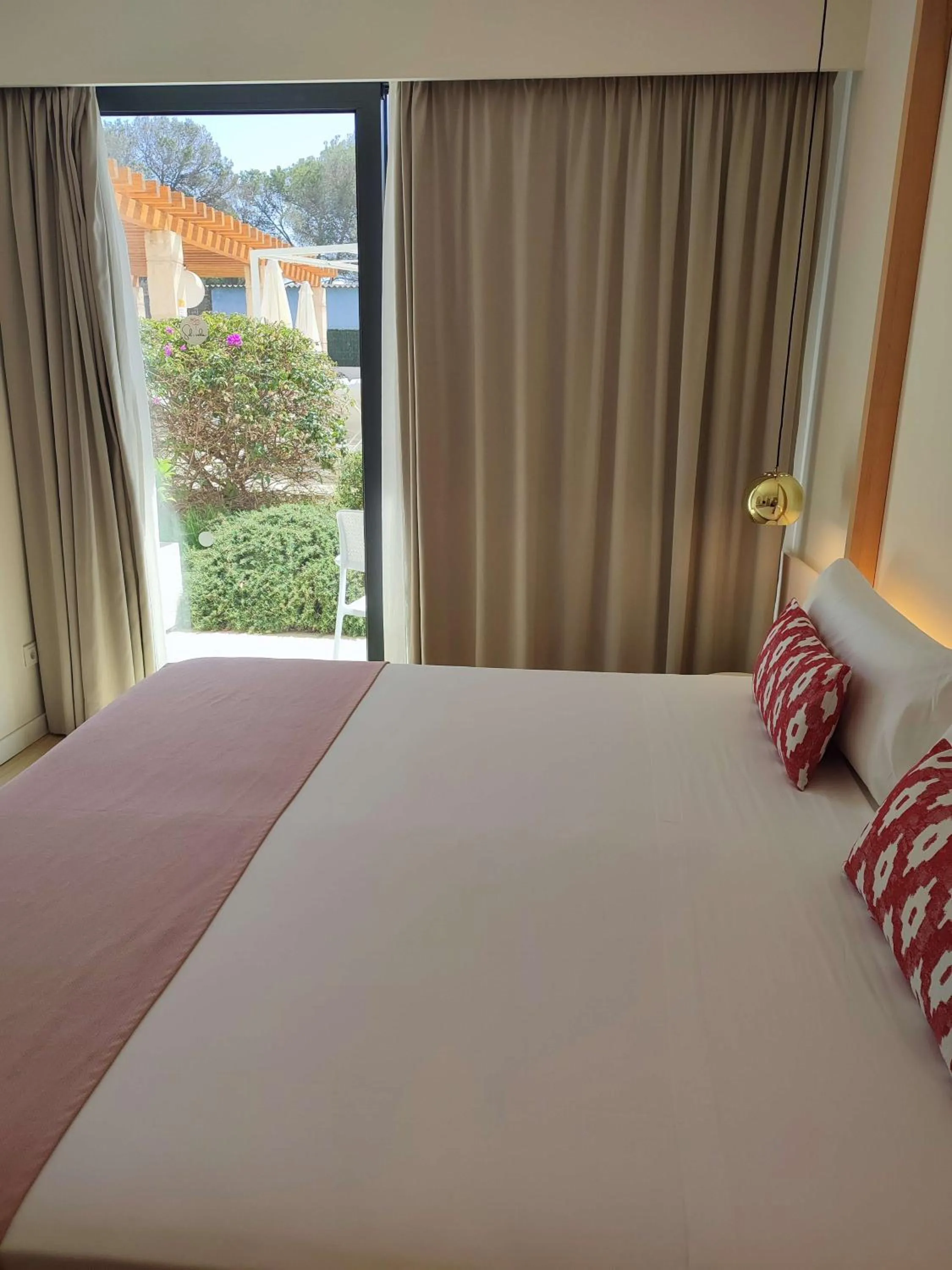 Bed in Sol i Vida Hotel - Adults Only