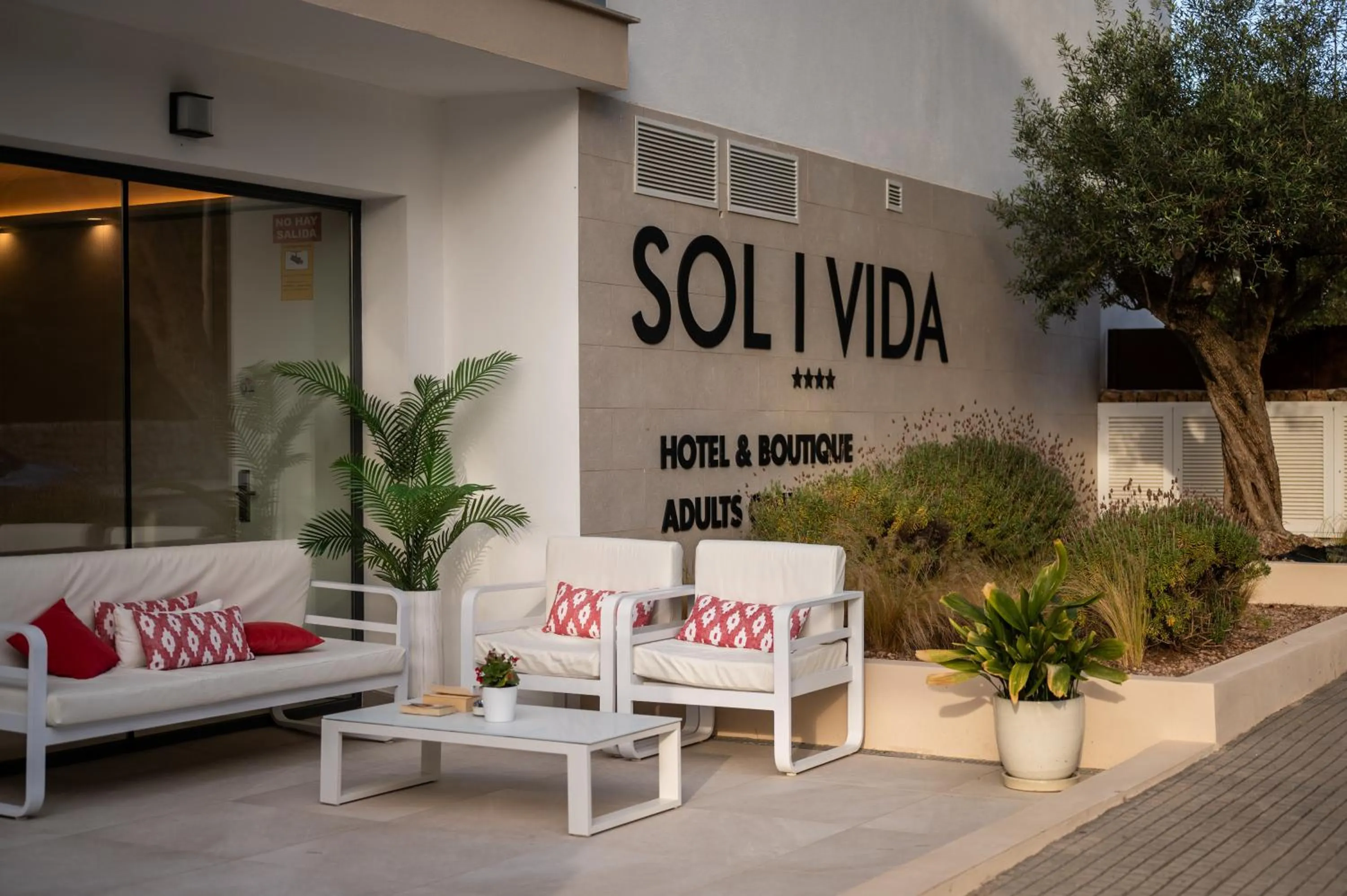 Property building in Sol i Vida Hotel - Adults Only