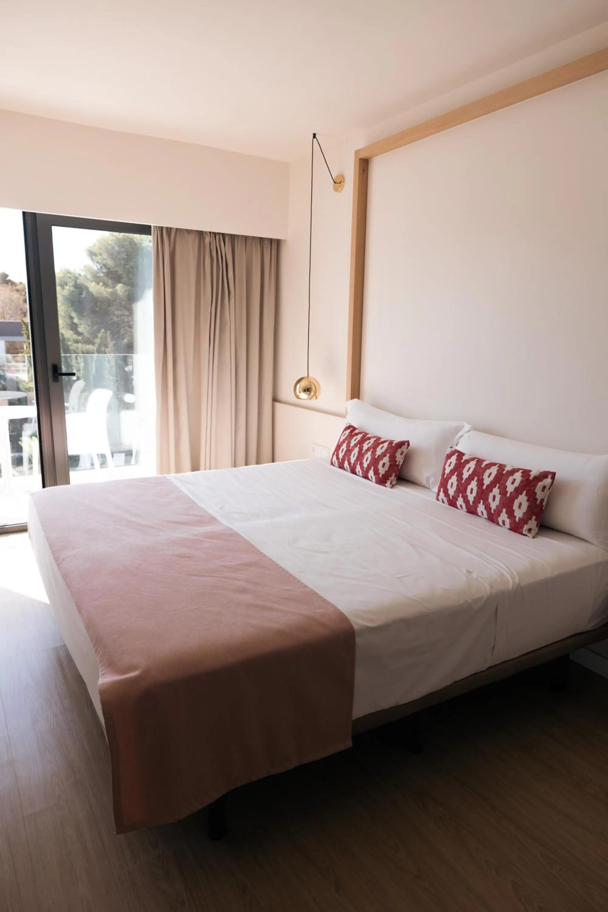 Bed in Sol i Vida Hotel - Adults Only