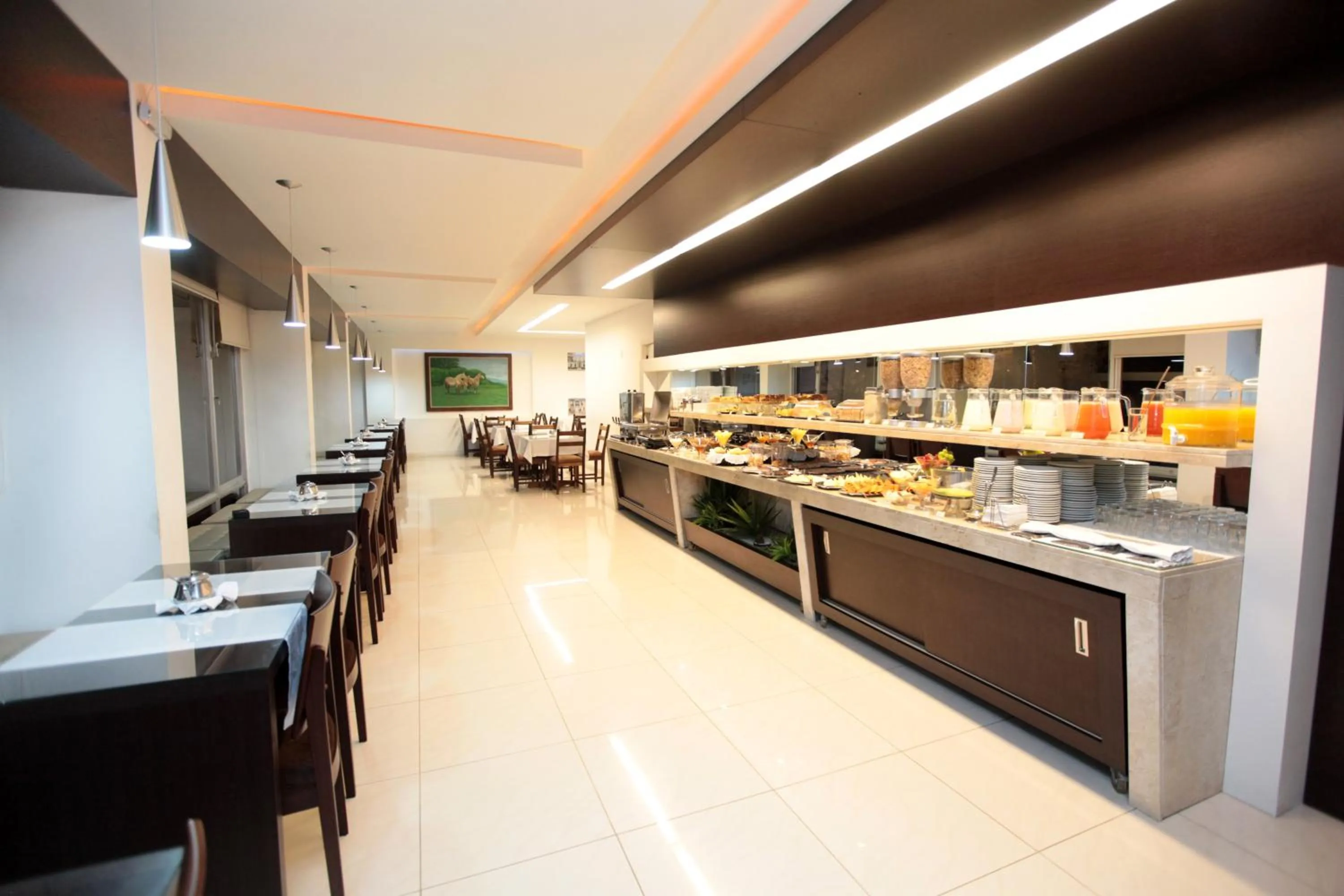 Restaurant/places to eat in Hotel Obino Bagé