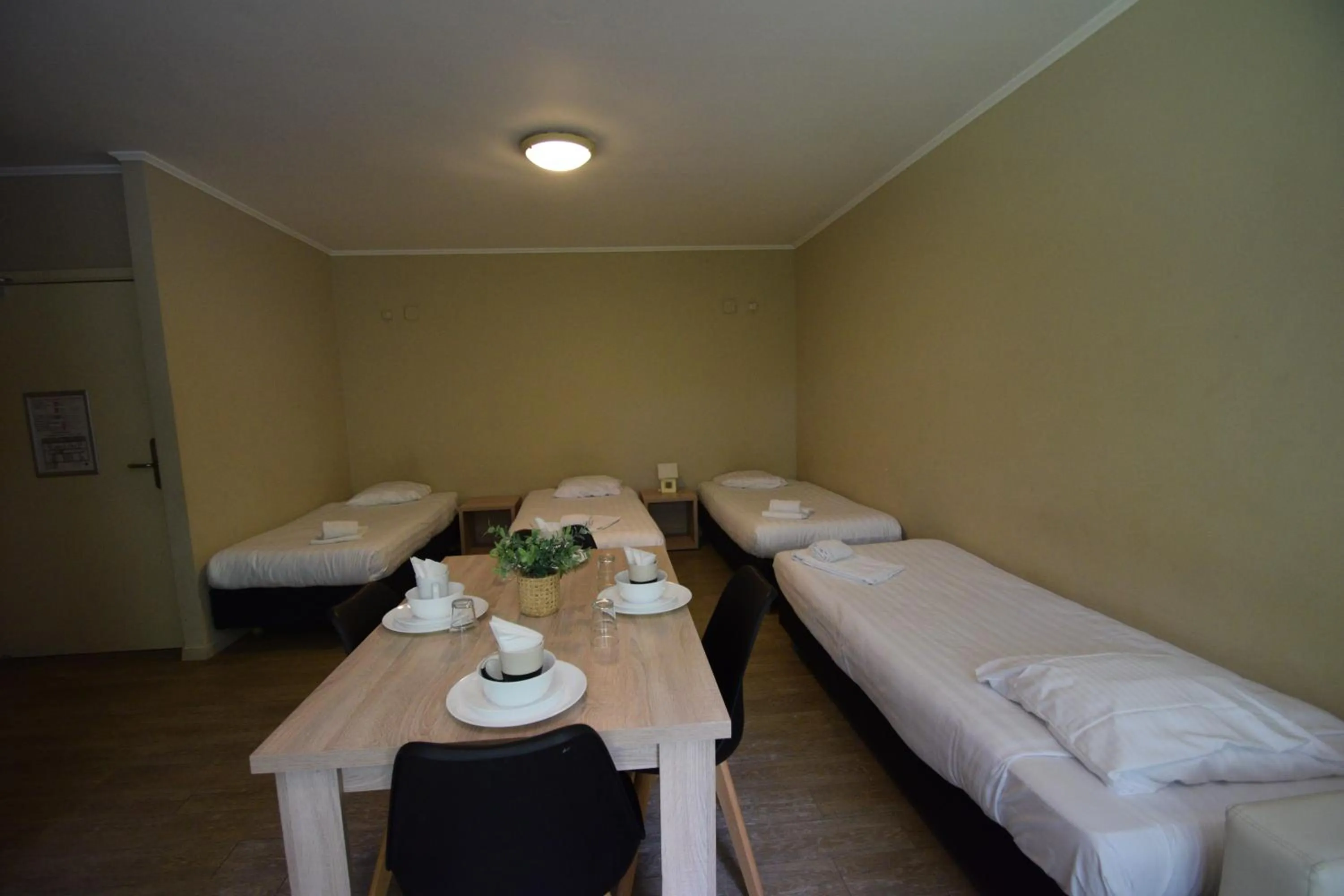 Photo of the whole room in Budget Flats Brussels