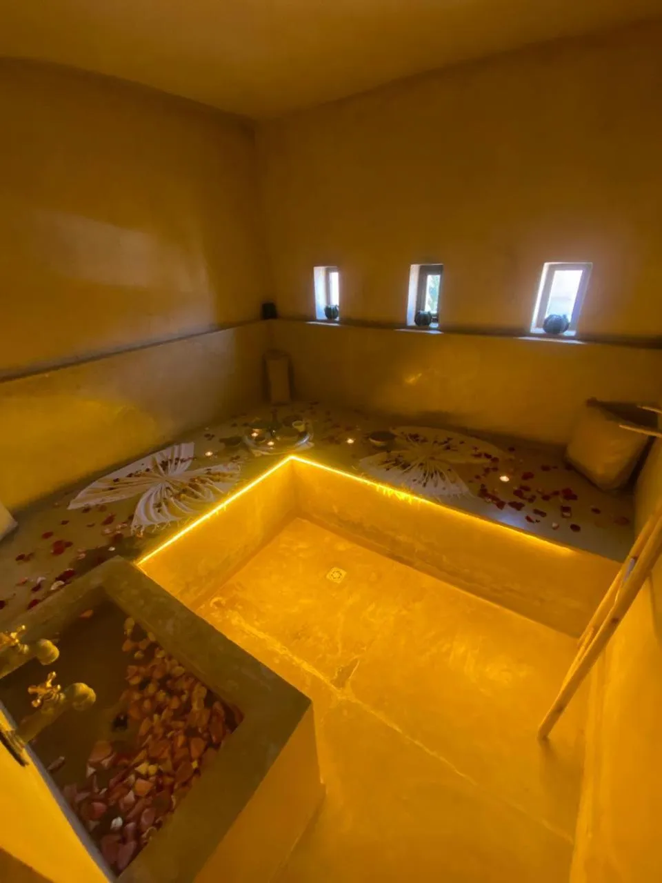 Steam room in Riad Dar 73