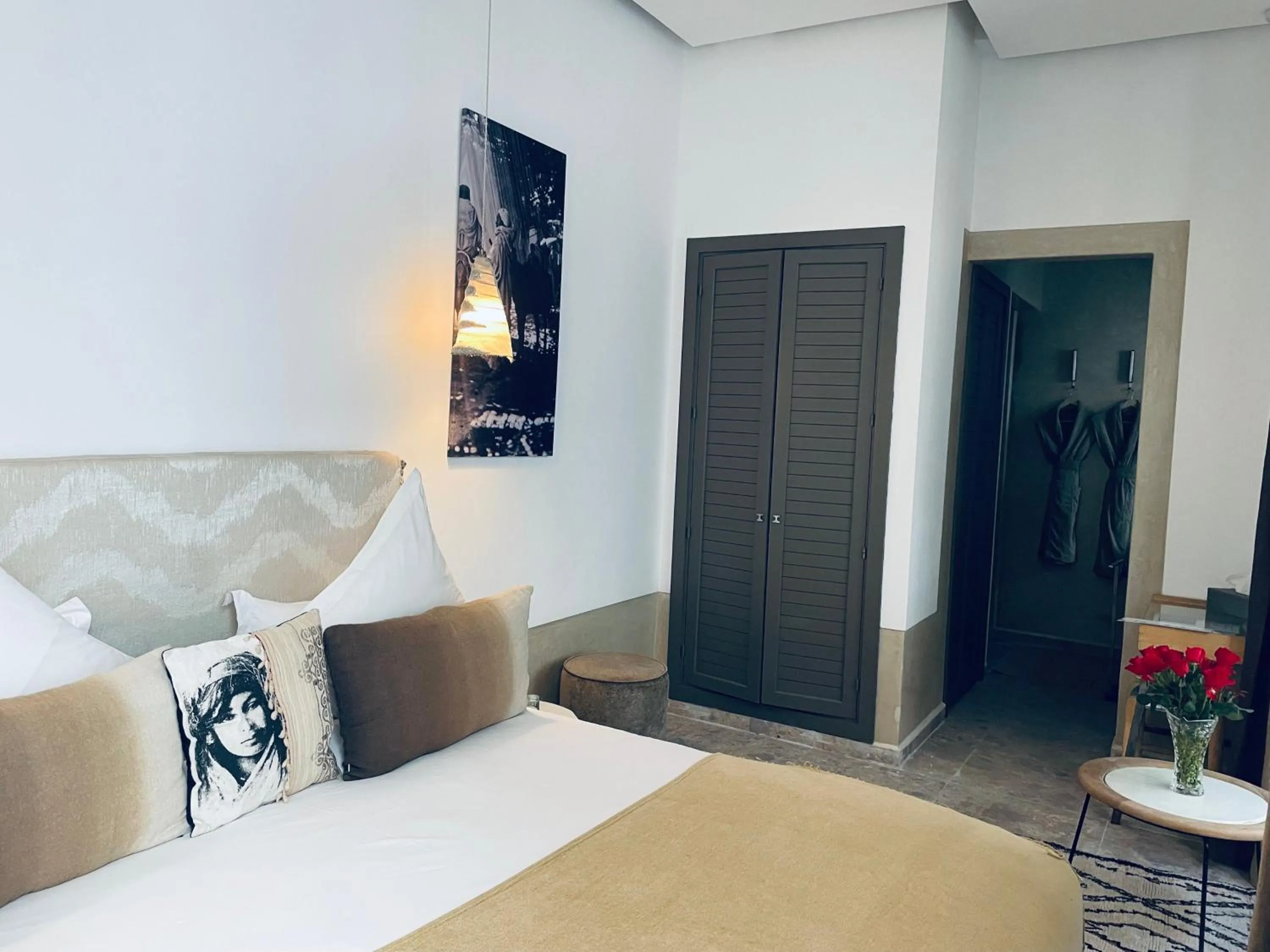 Photo of the whole room, Bed in Riad Dar 73