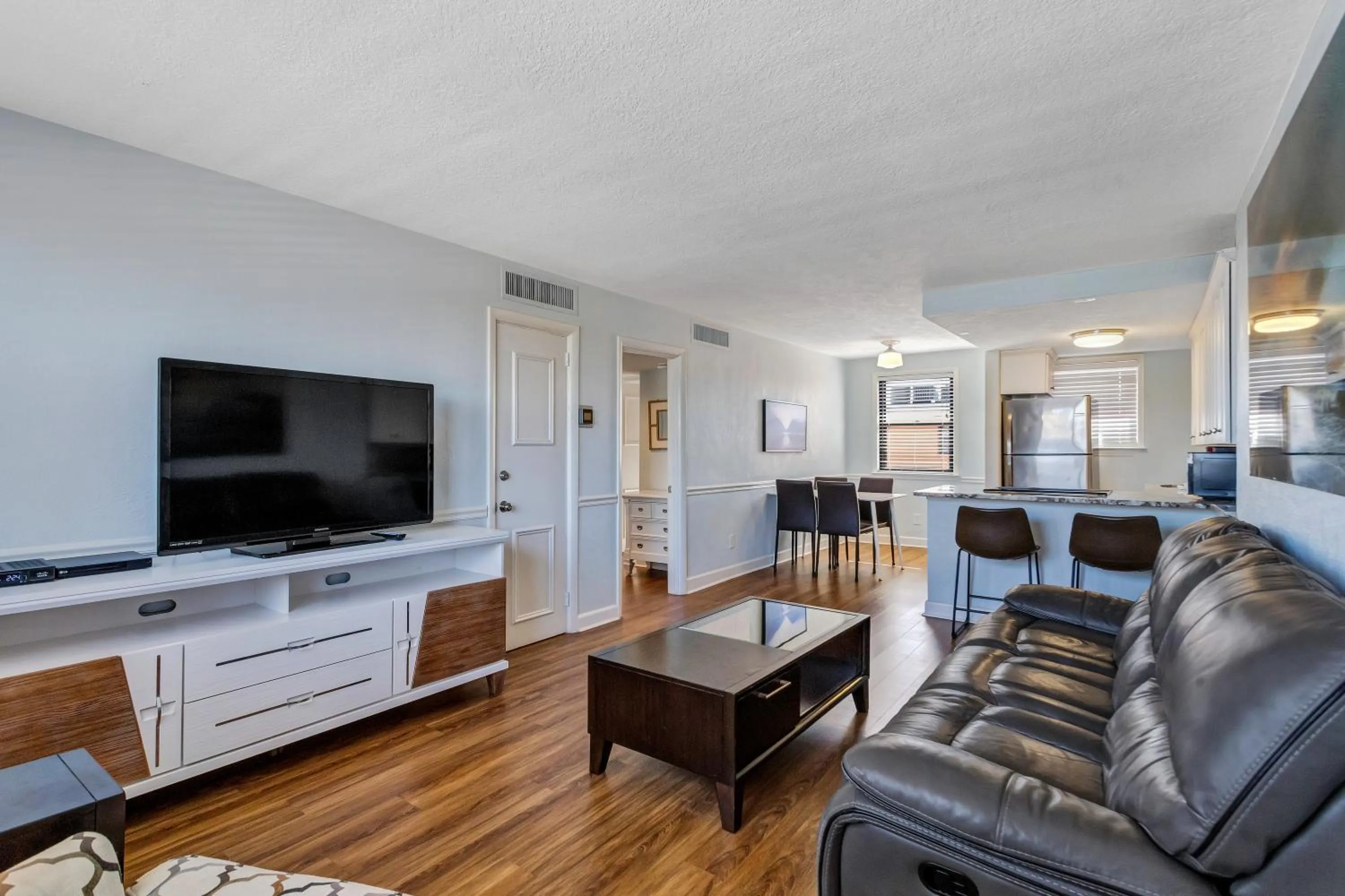 Photo of the whole room in Gulf Winds Resort by Travel Resort Services