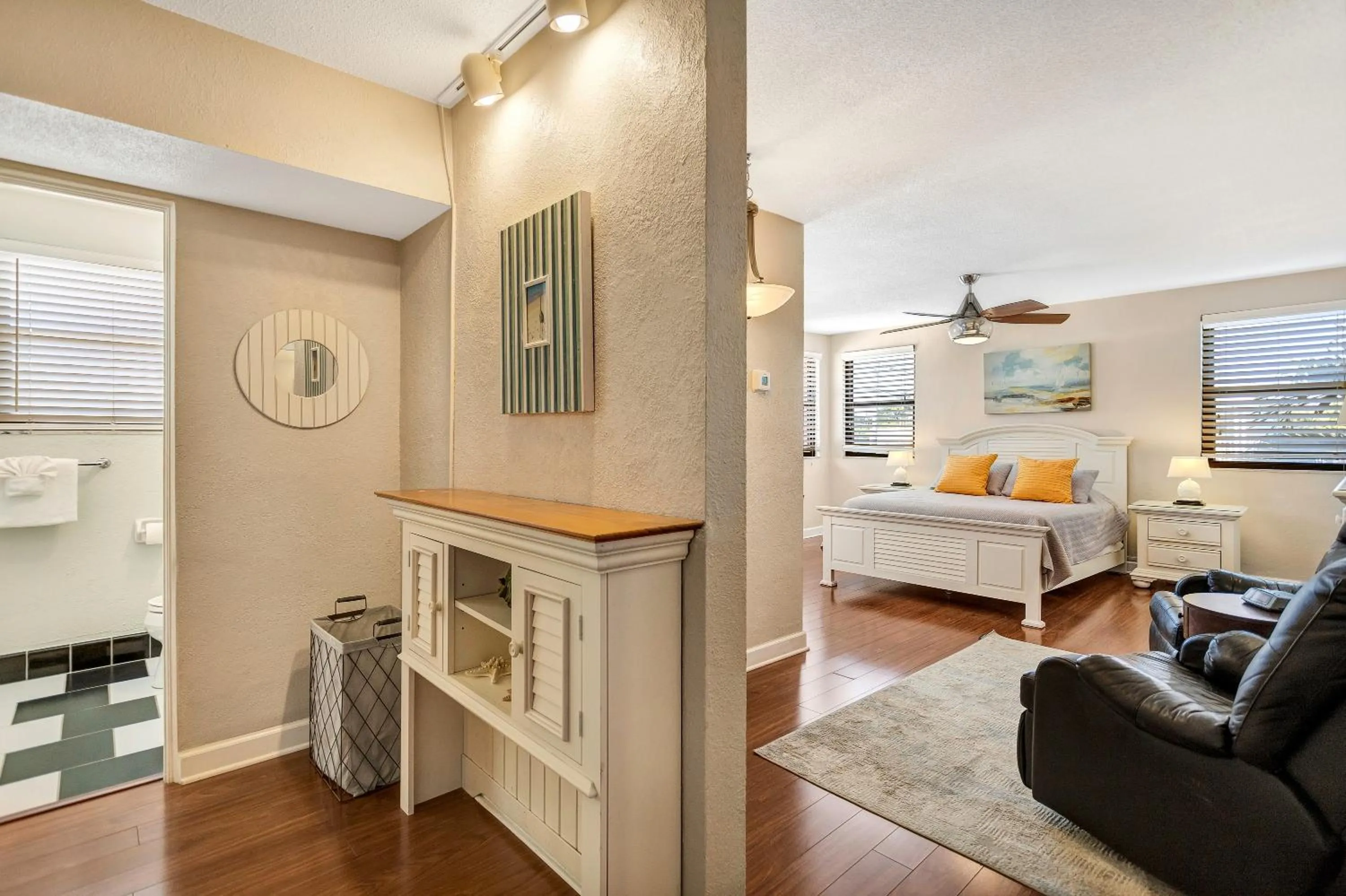 Photo of the whole room in Gulf Winds Resort by Travel Resort Services